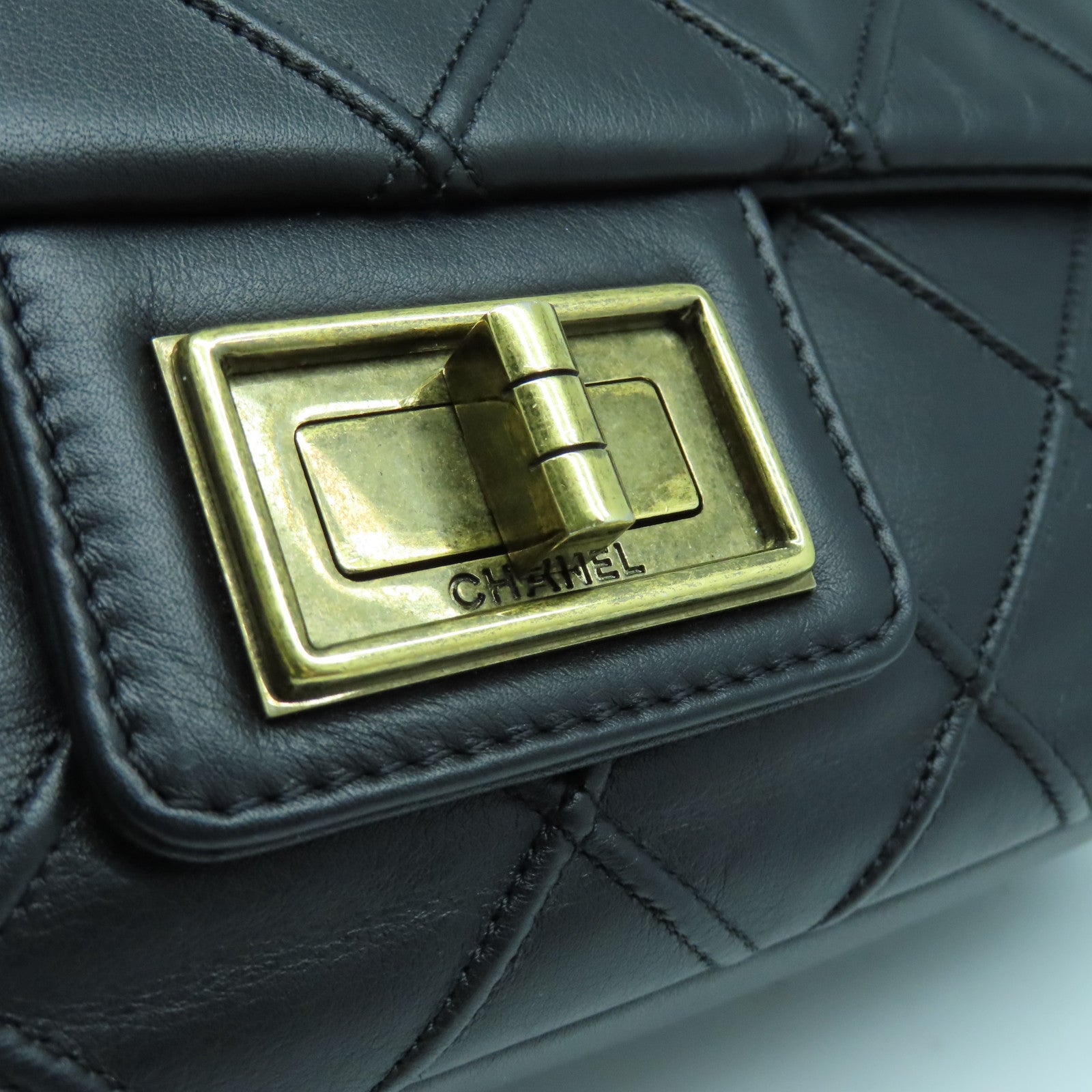CHANEL 菱格羊皮皮革Chain Shoulder Bag金扣鏈帶肩背袋黑色