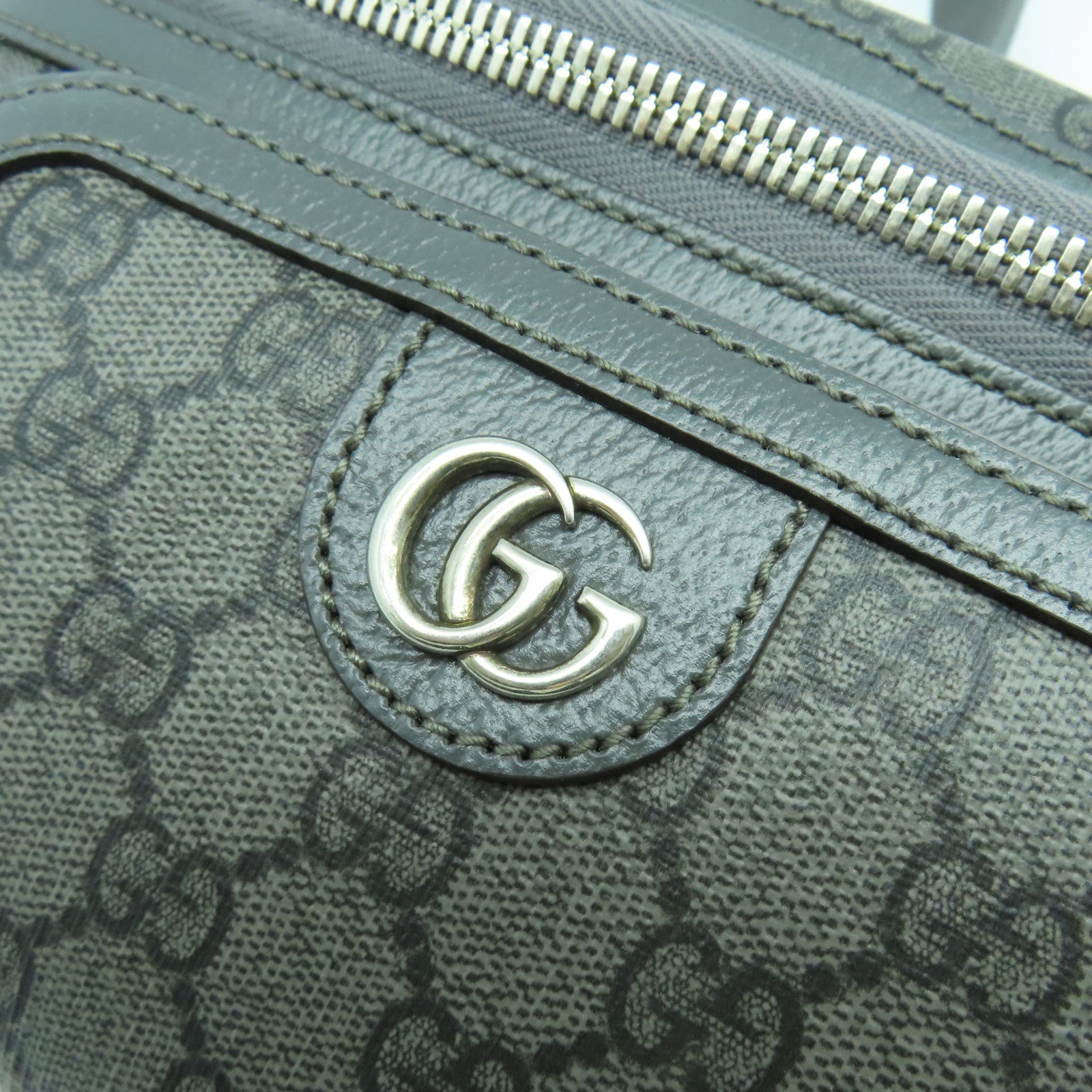 GUCCI 塗層帆布Shoulder Bag銀扣肩背袋灰色