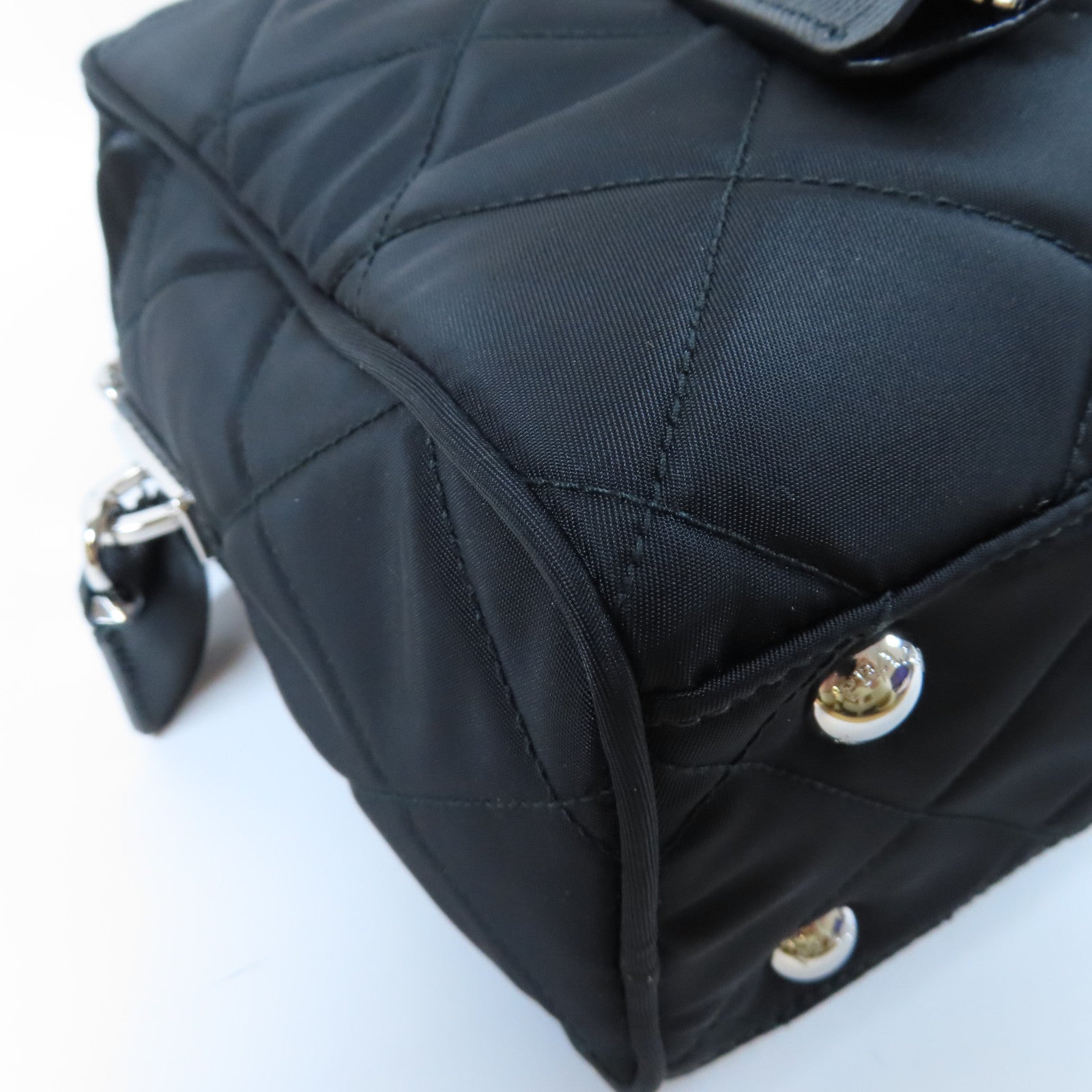 PRADA 菱格尼龍Shoulder Bag銀扣肩背袋黑色