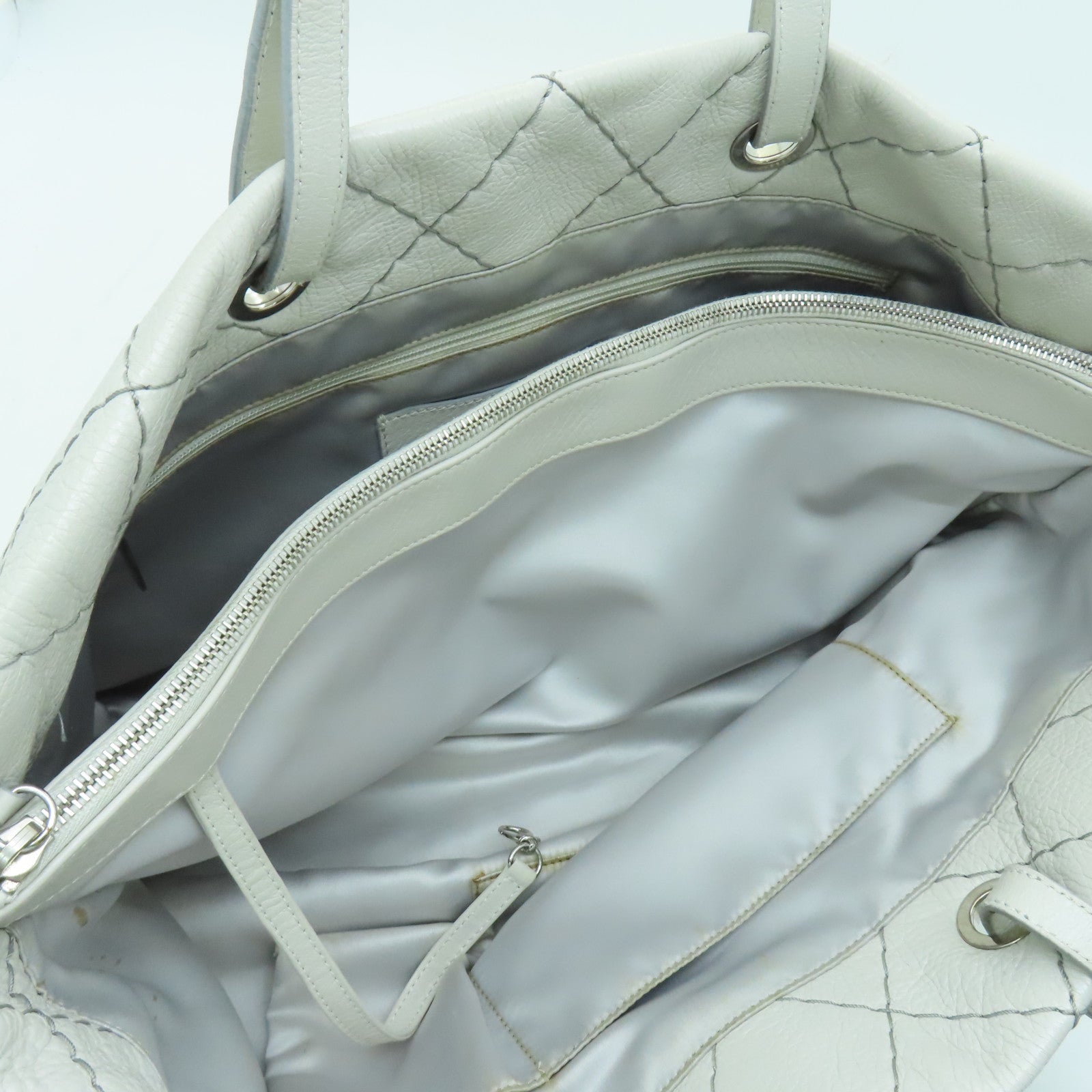 CHANEL 菱格牛皮皮革Totebag銀扣肩背袋手挽袋米色