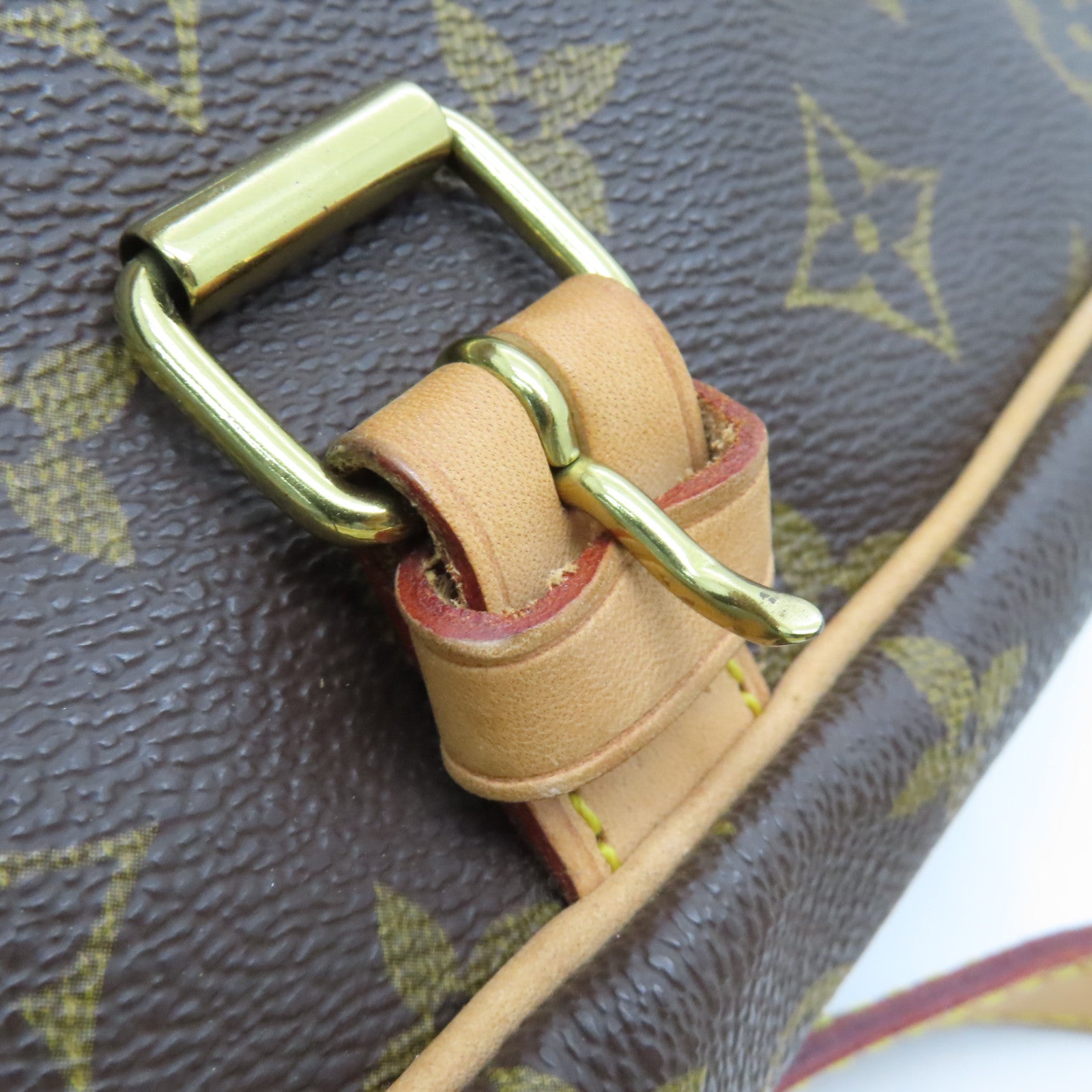 LOUIS VUITTON Monogram Saumur 30金扣肩背袋棕色