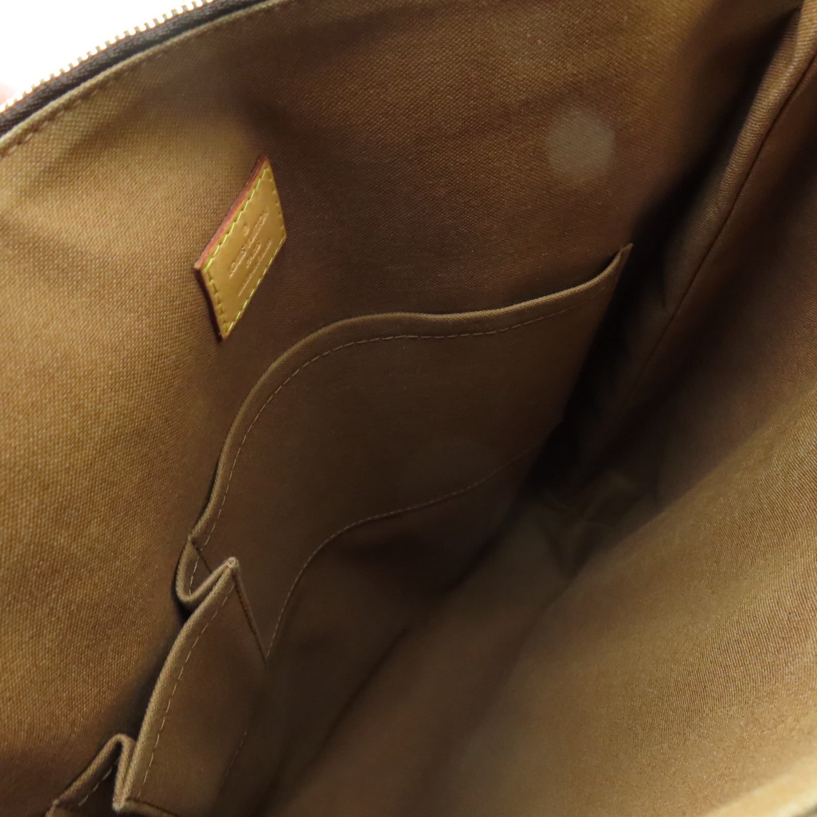LOUIS VUITTON Monogram Beaubourg金扣手挽袋啡色