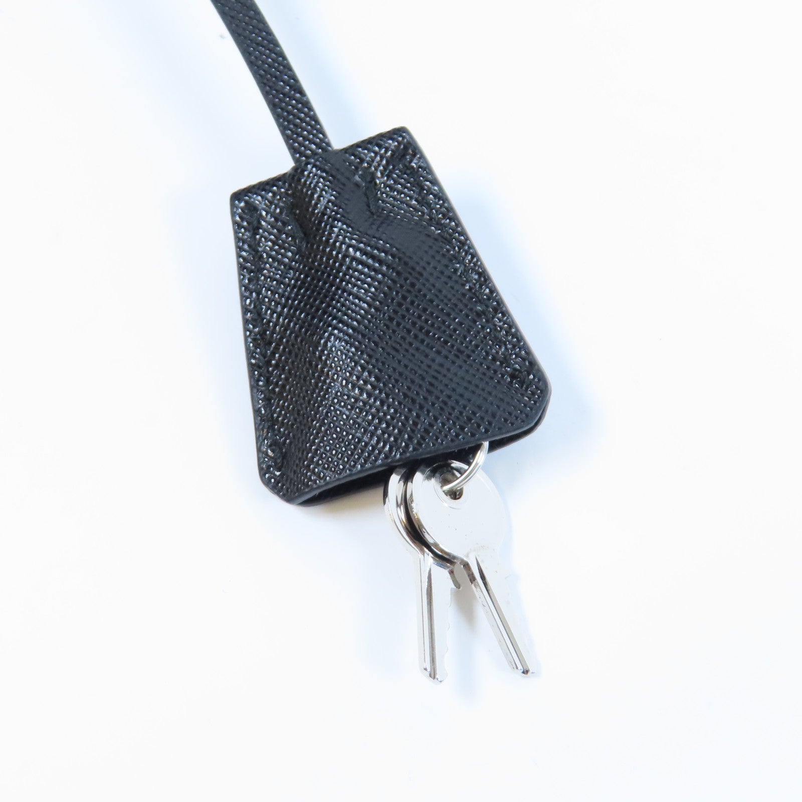 PRADA 菱格尼龍Shoulder Bag銀扣肩背袋黑色