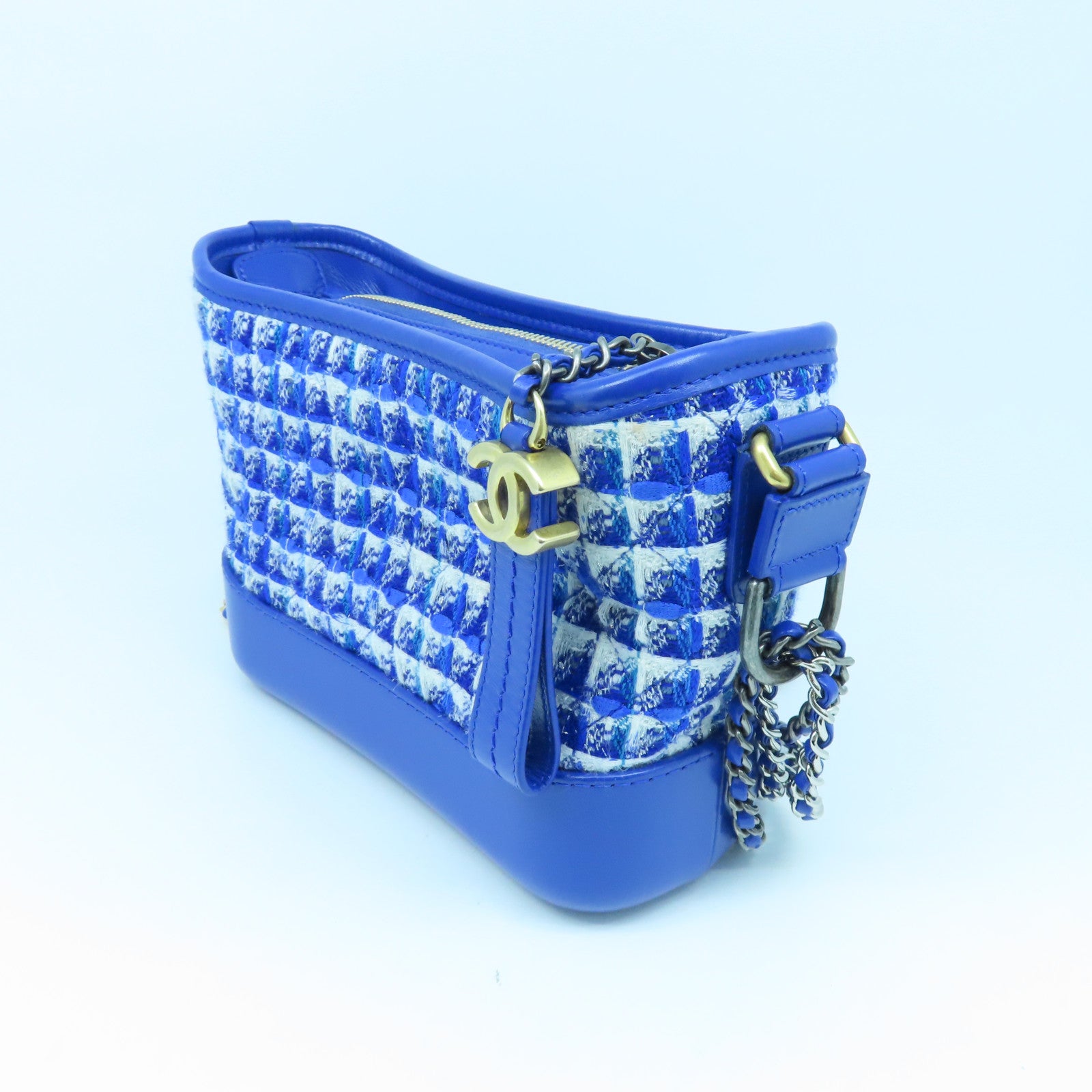 CHANEL tweed Gabrielle gold buckle / silver buckle chain shoulder bag blue