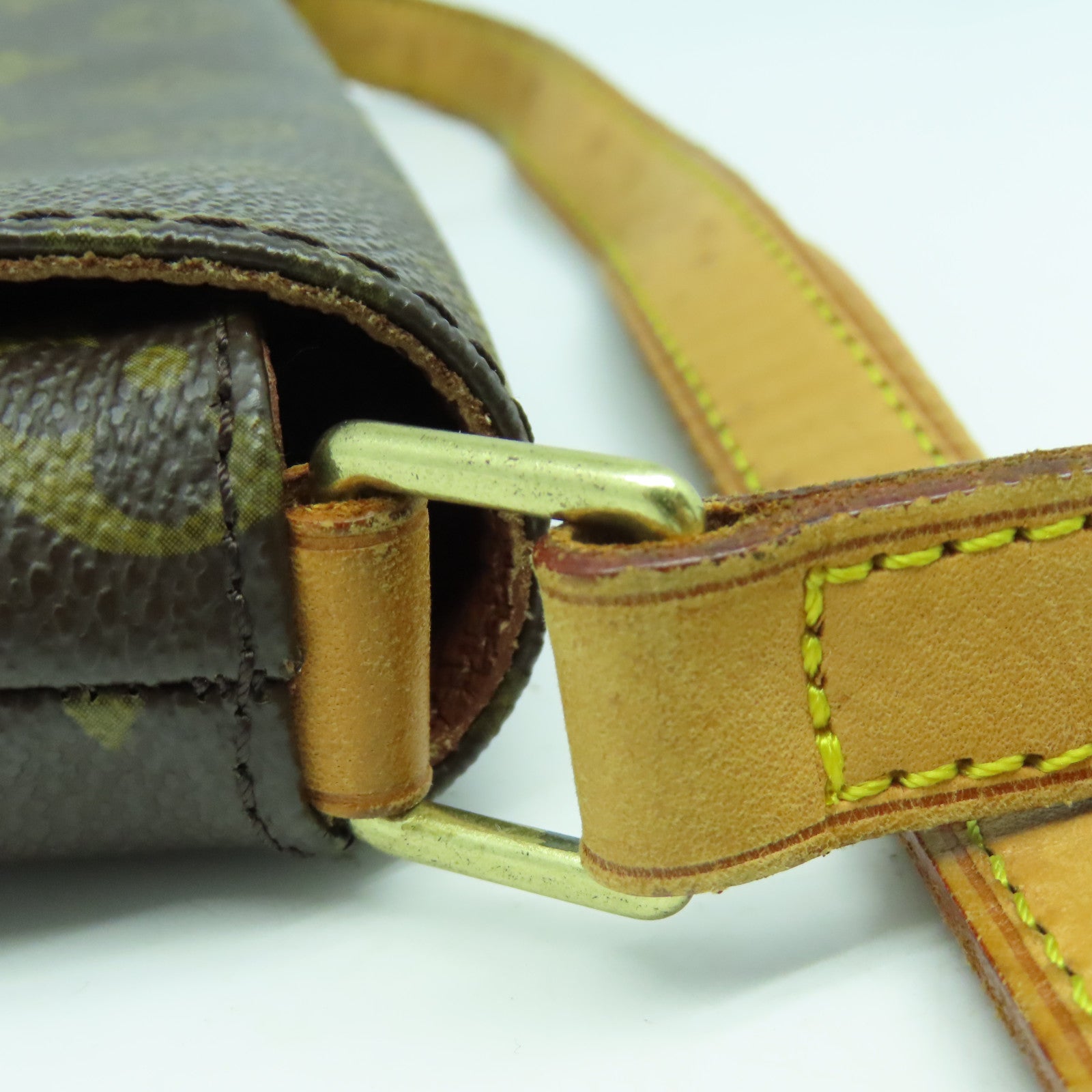 LOUIS VUITTON Monogram Musette Tango金扣肩背袋啡色