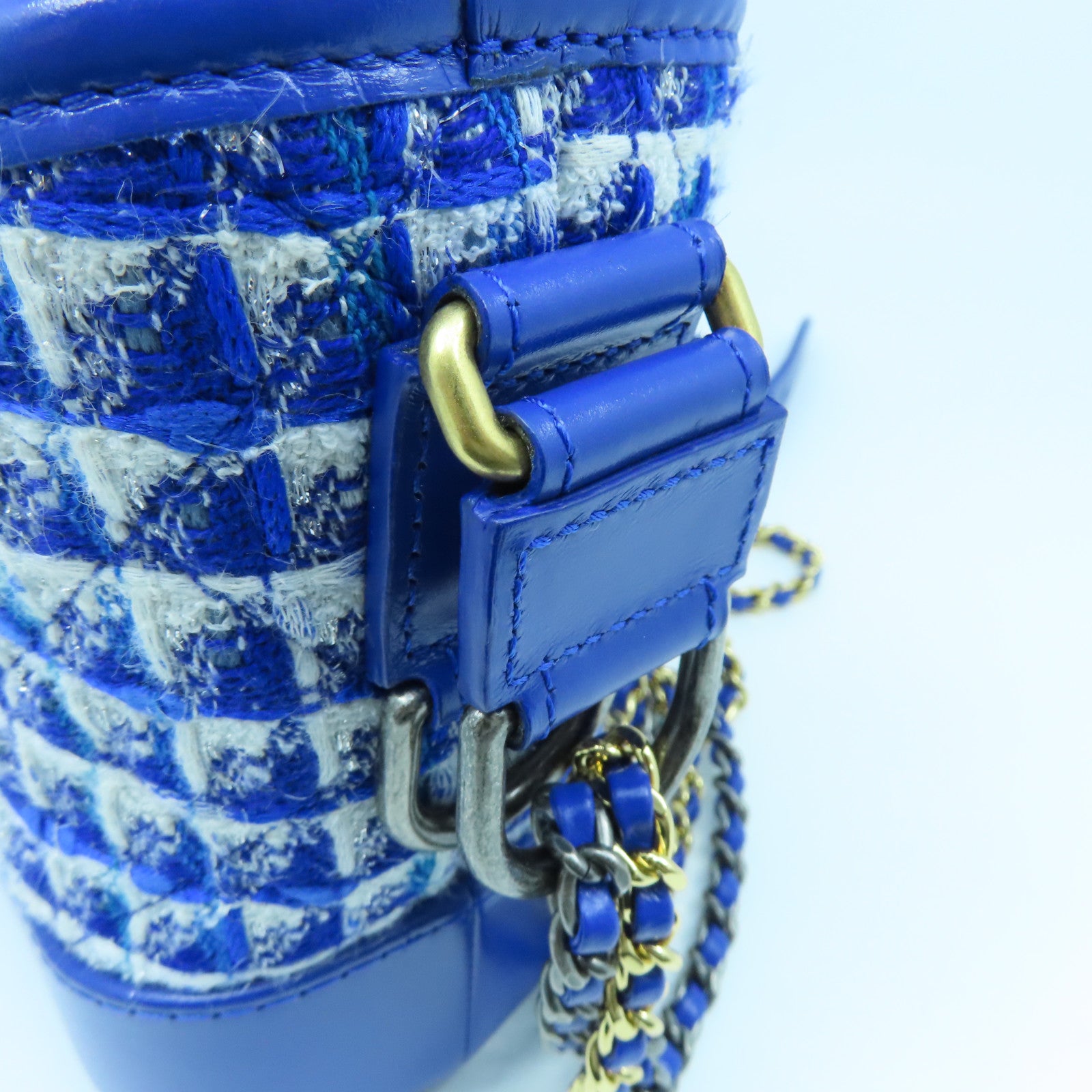 CHANEL tweed Gabrielle gold buckle / silver buckle chain shoulder bag blue