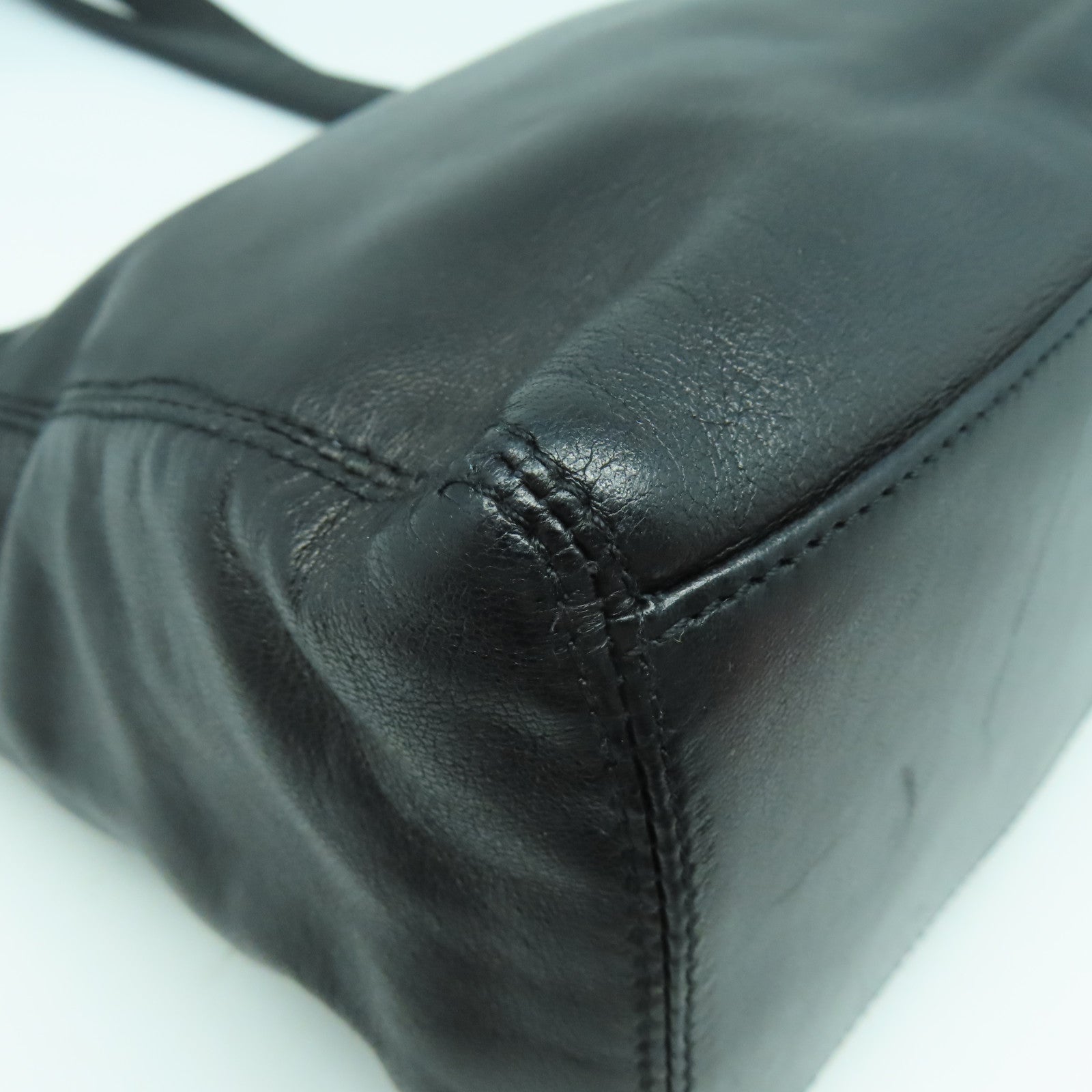 CHANEL 羊皮皮革Totebag銀扣手挽袋黑色
