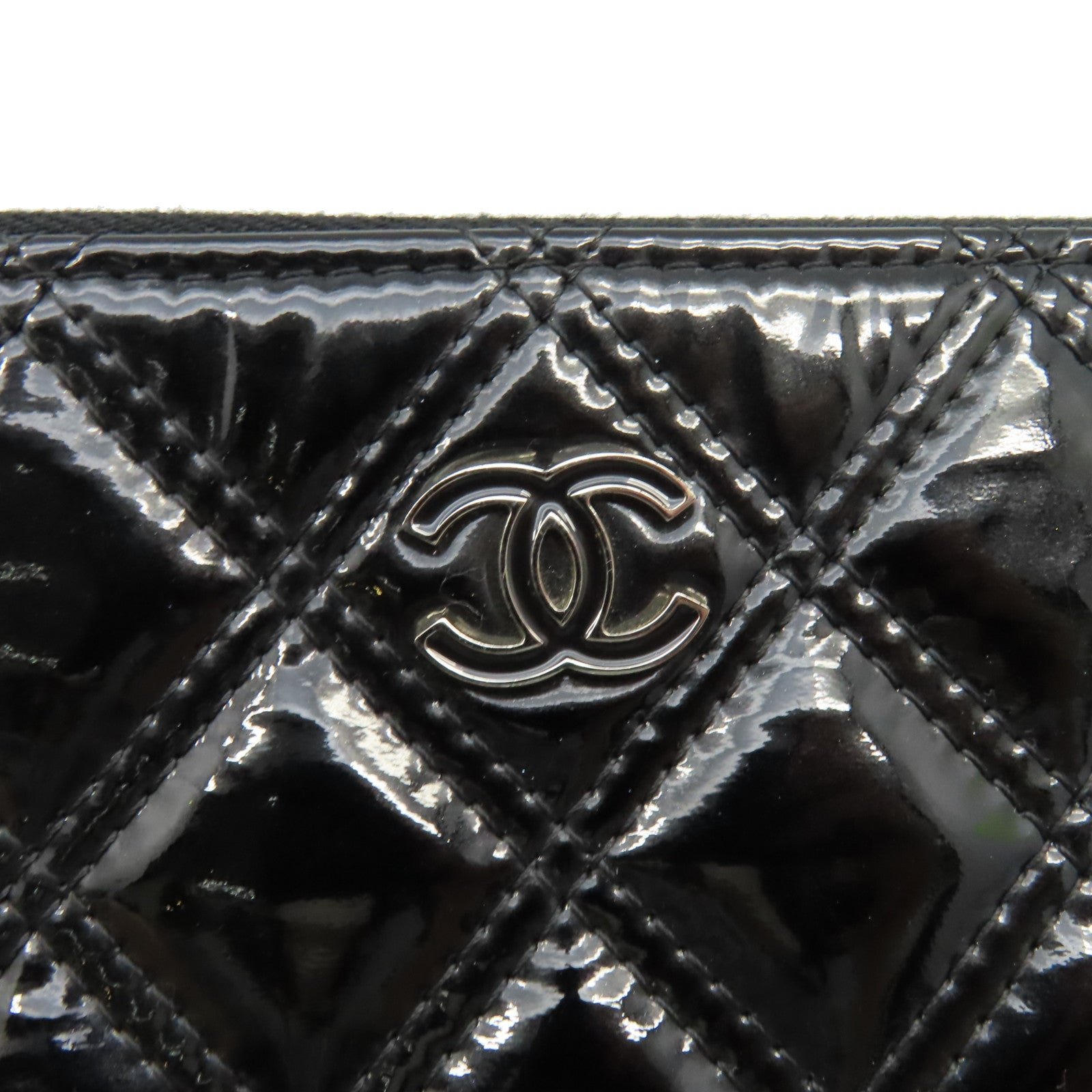 CHANEL 菱格漆皮Clutch銀扣手拿包黑色