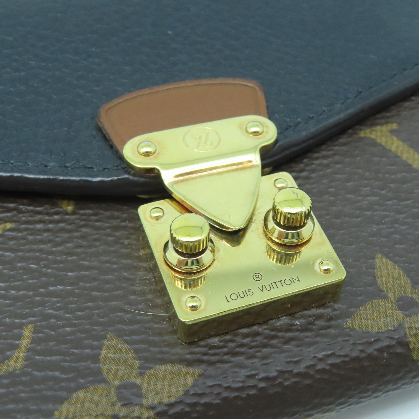 LOUIS VUITTON Monogram Wallet gold buckle wallet brown