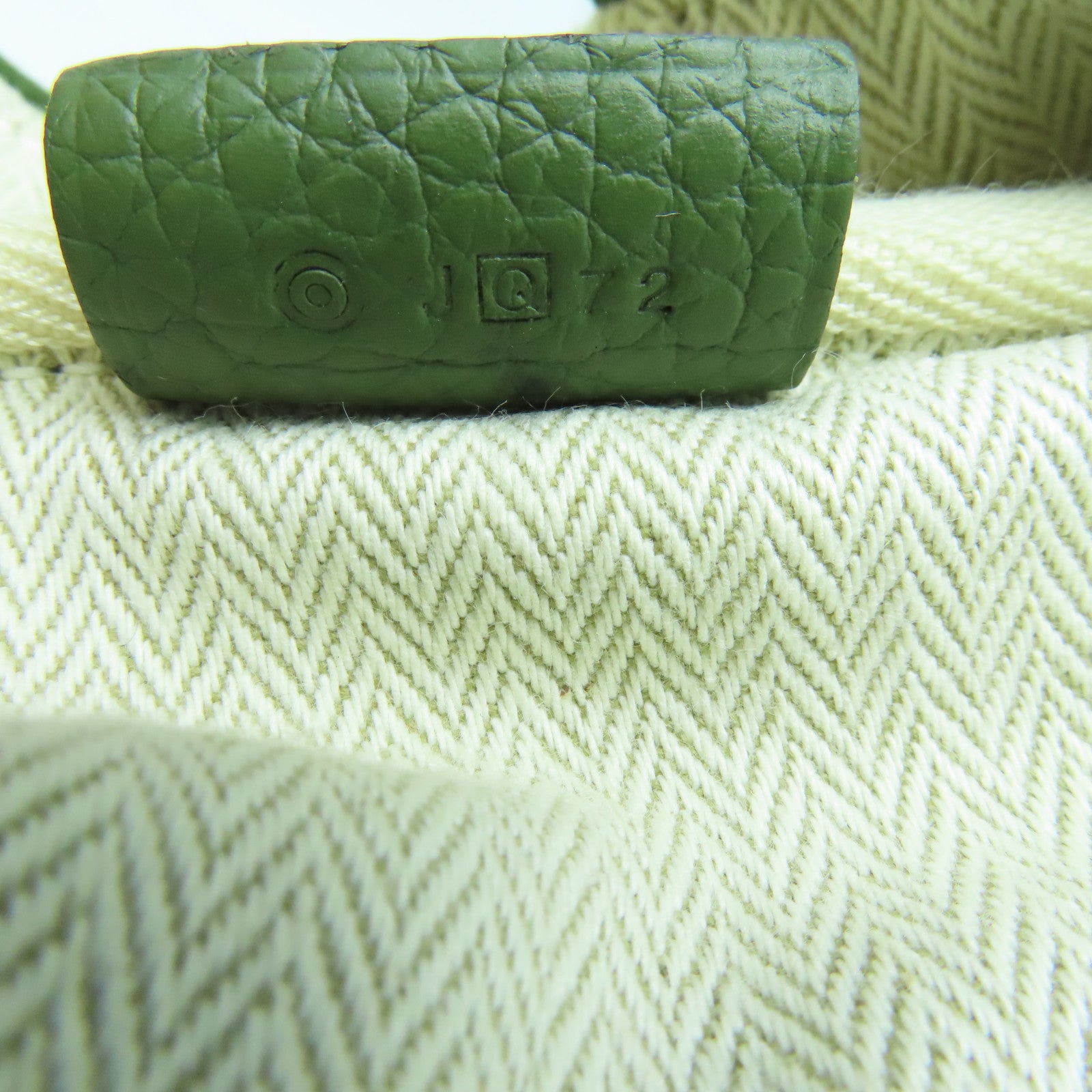HERMES Clemence皮革Victolia 35銀扣手挽袋綠色