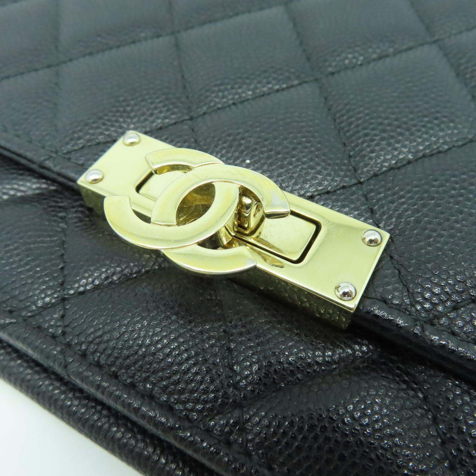 CHANEL 菱格Caviar皮革Wallet On Chain金扣鏈帶肩背袋黑色