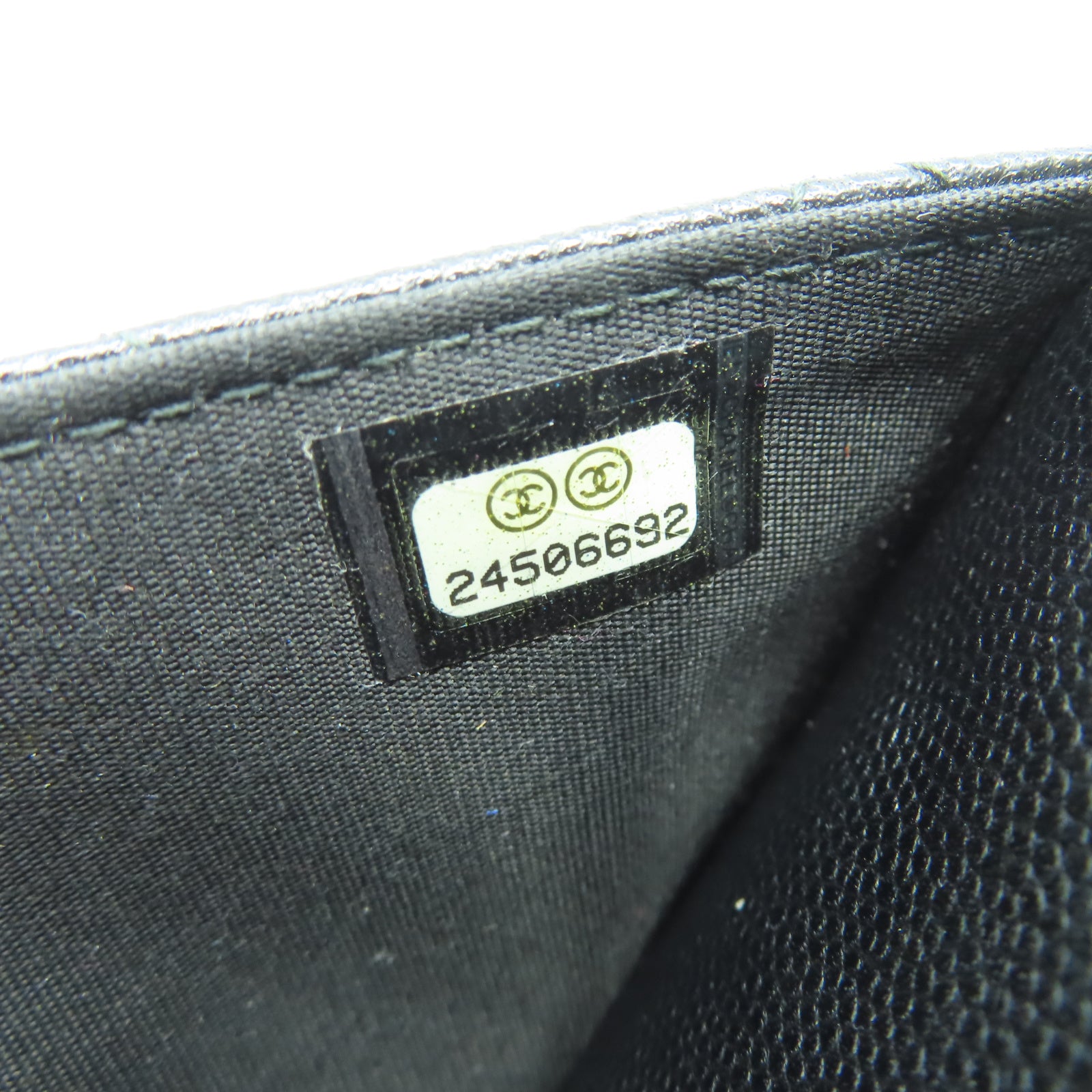 CHANEL 菱格Caviar皮革Wallet On Chain金扣鏈帶肩背袋黑色