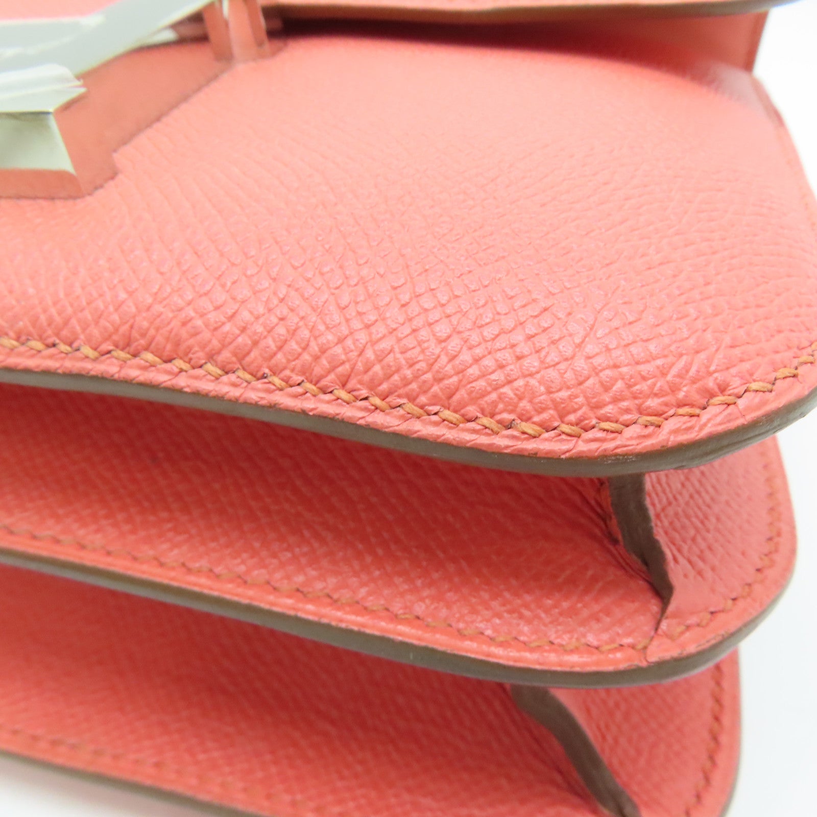 HERMES Epsom皮革Constance 24银扣肩背袋Flamingo