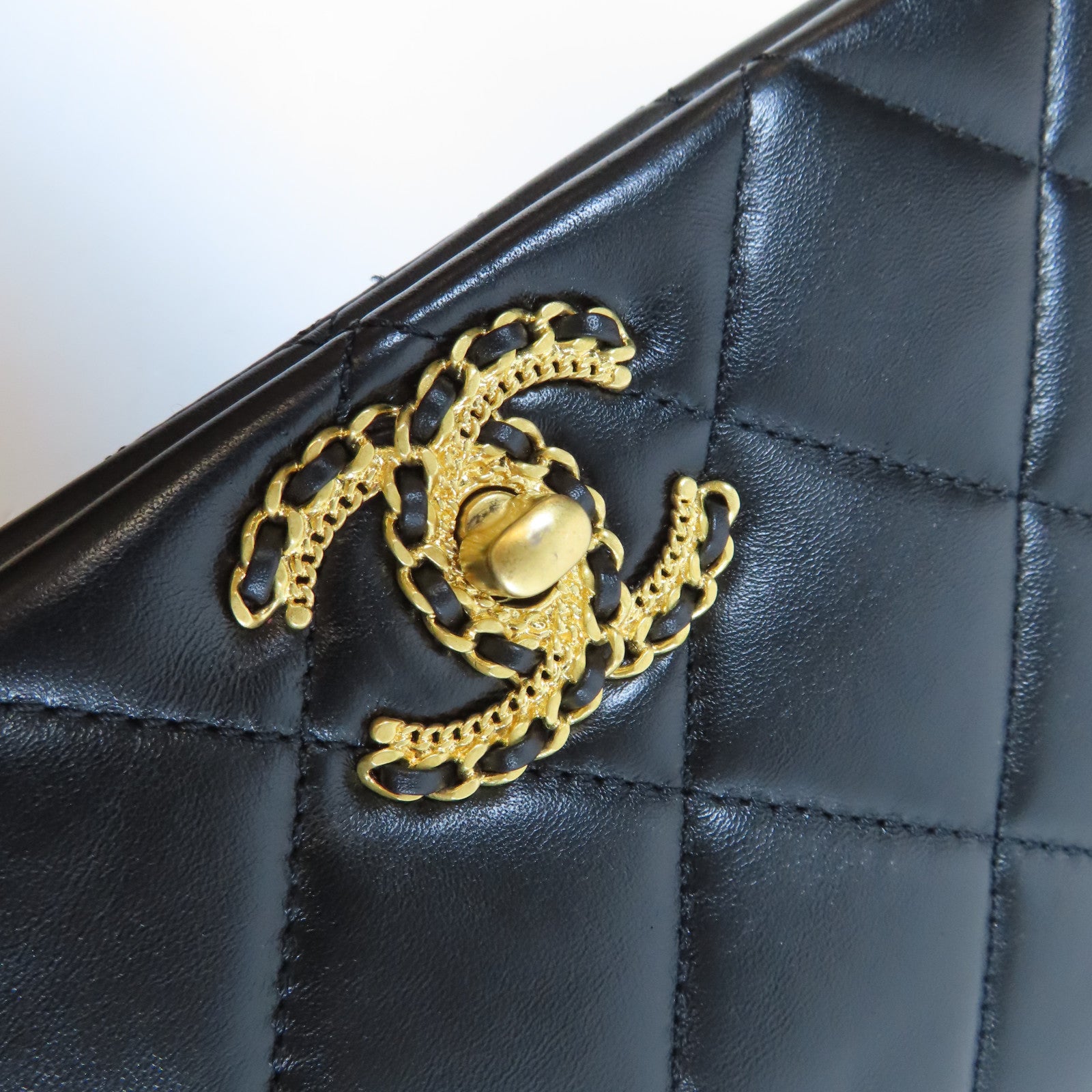 CHANEL 菱格羊皮皮革Chain Shoulder Bag金扣鏈帶肩背袋黑色