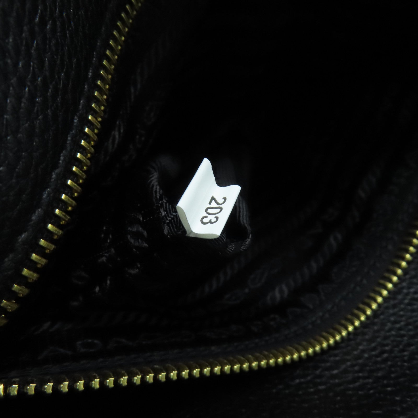 PRADA 牛皮皮革2 way Shoulder金扣手挽肩背兩用袋黑色