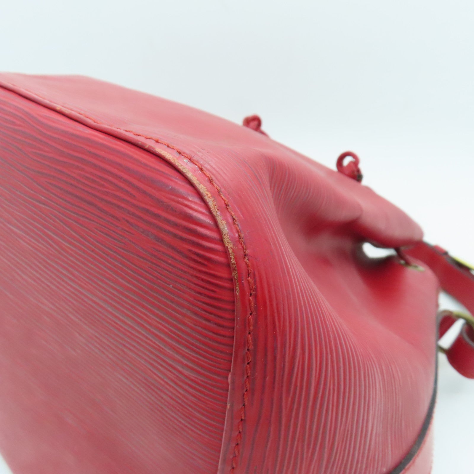 LOUIS VUITTON 【激減優惠】Epi Noe金扣肩背袋紅色