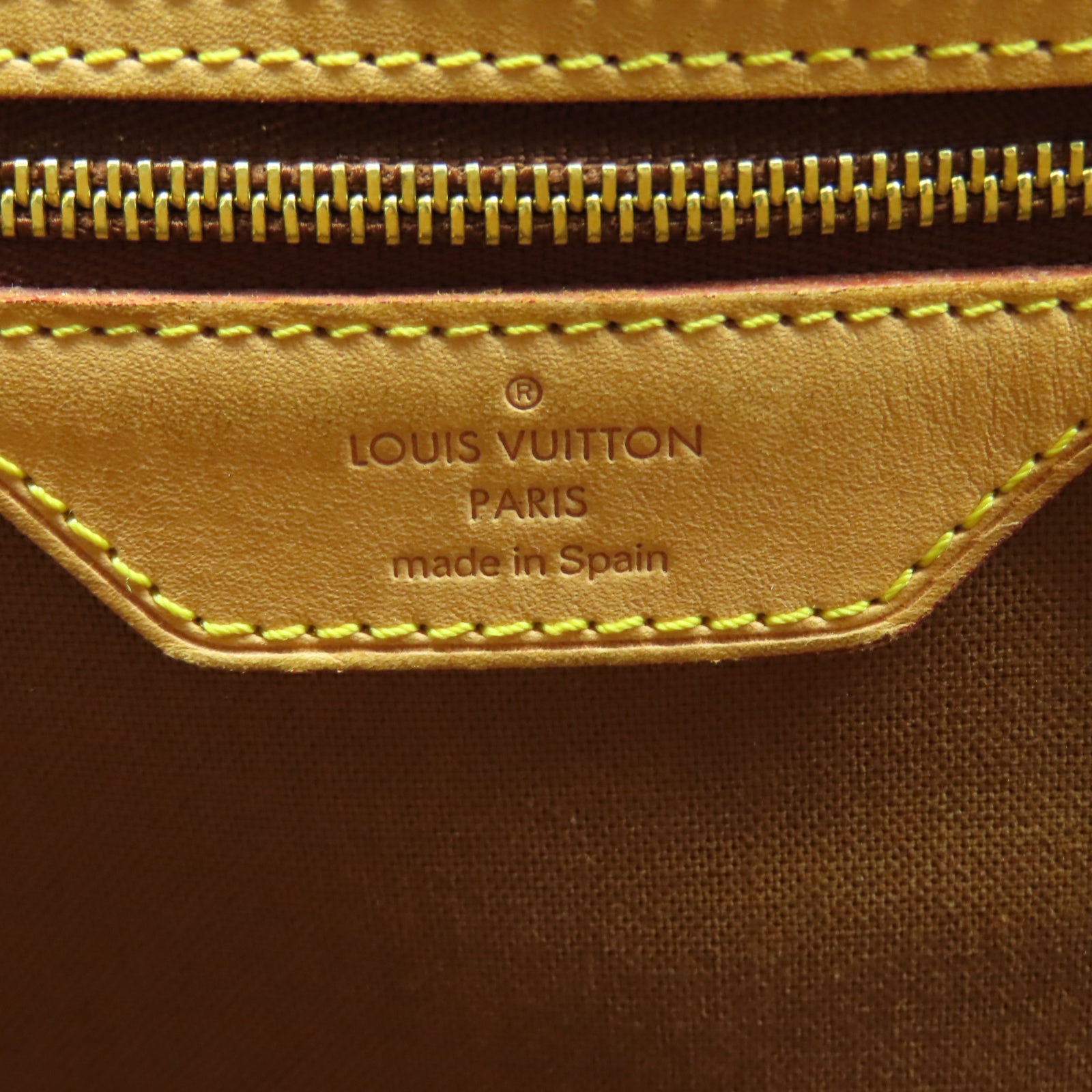LOUIS VUITTON Monogram Abbesses Messenger金扣肩背袋棕色