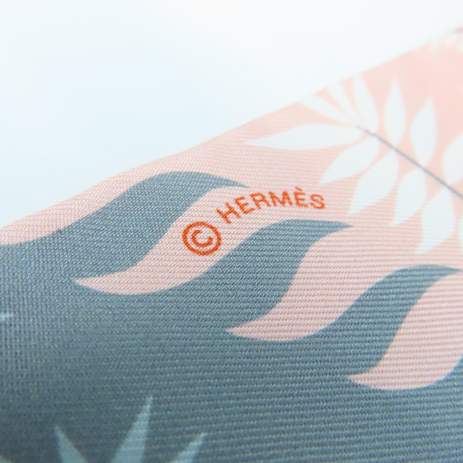 HERMES 絲質Twilly絲巾紅色/灰色