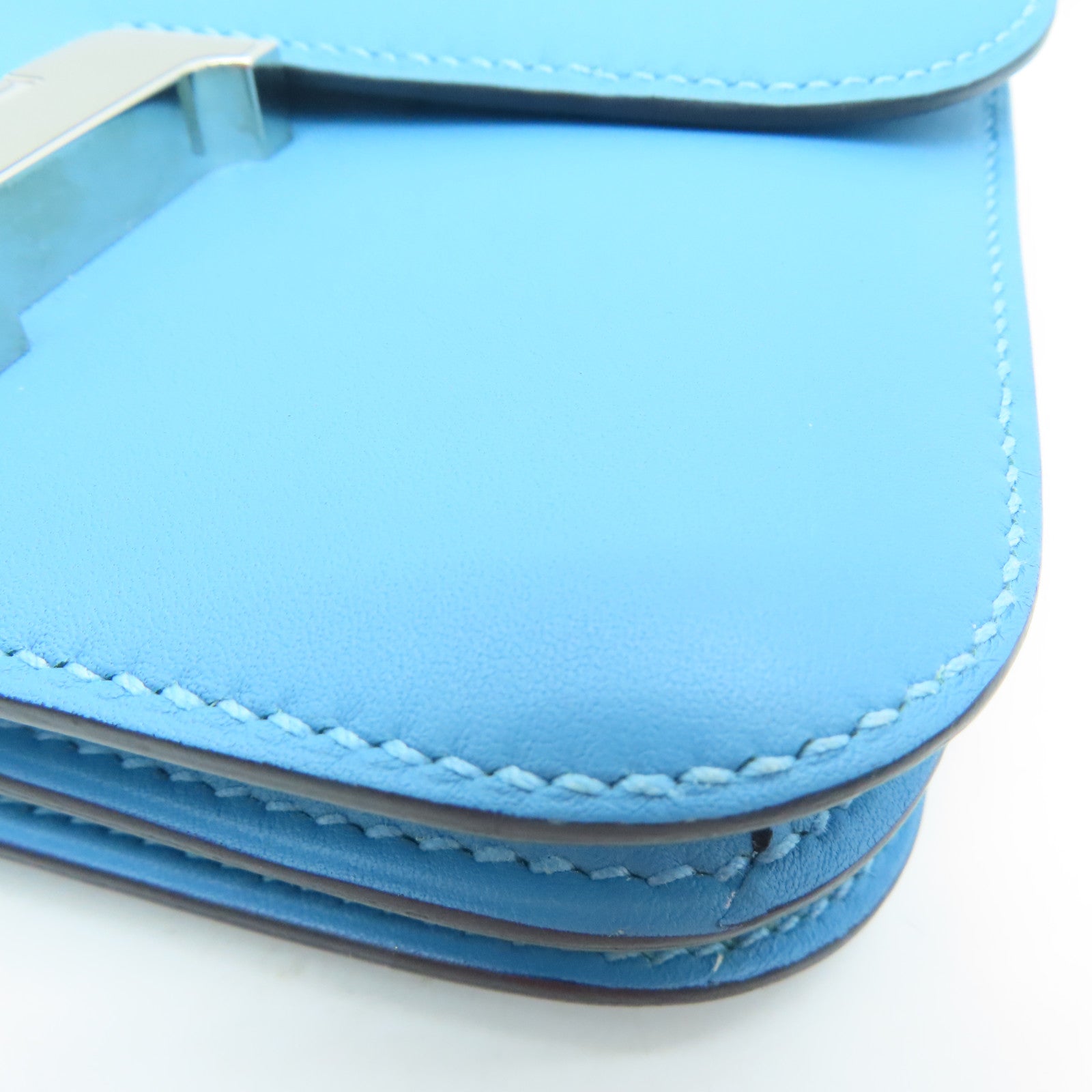 HERMES Swift皮革Constance Mini銀扣肩背袋Bleu Du Nord藍色