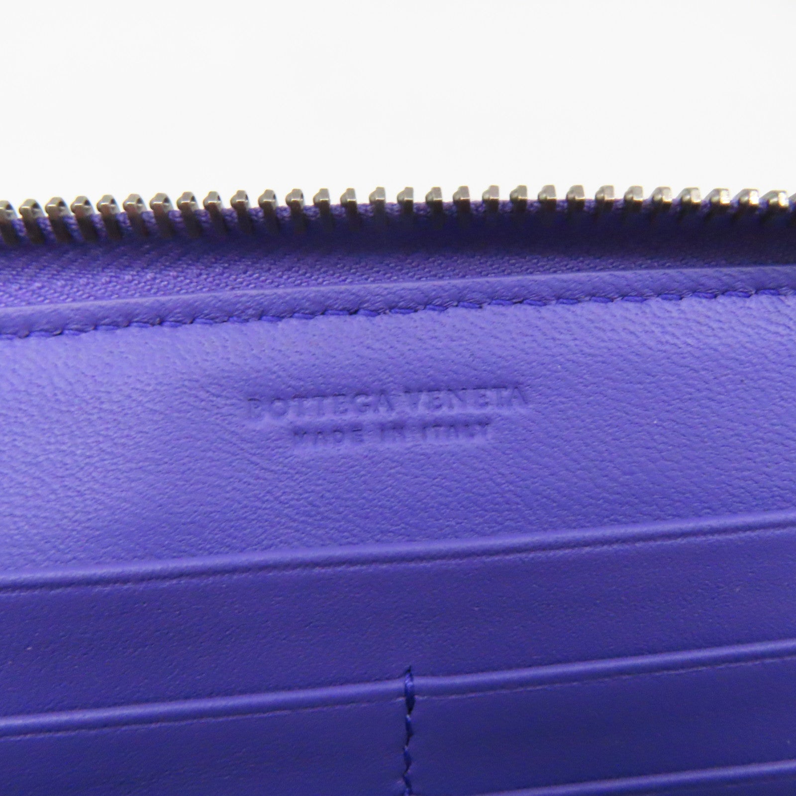 BOTTEGA VENETA 织纹皮革Long Wallet银扣长钱包紫色