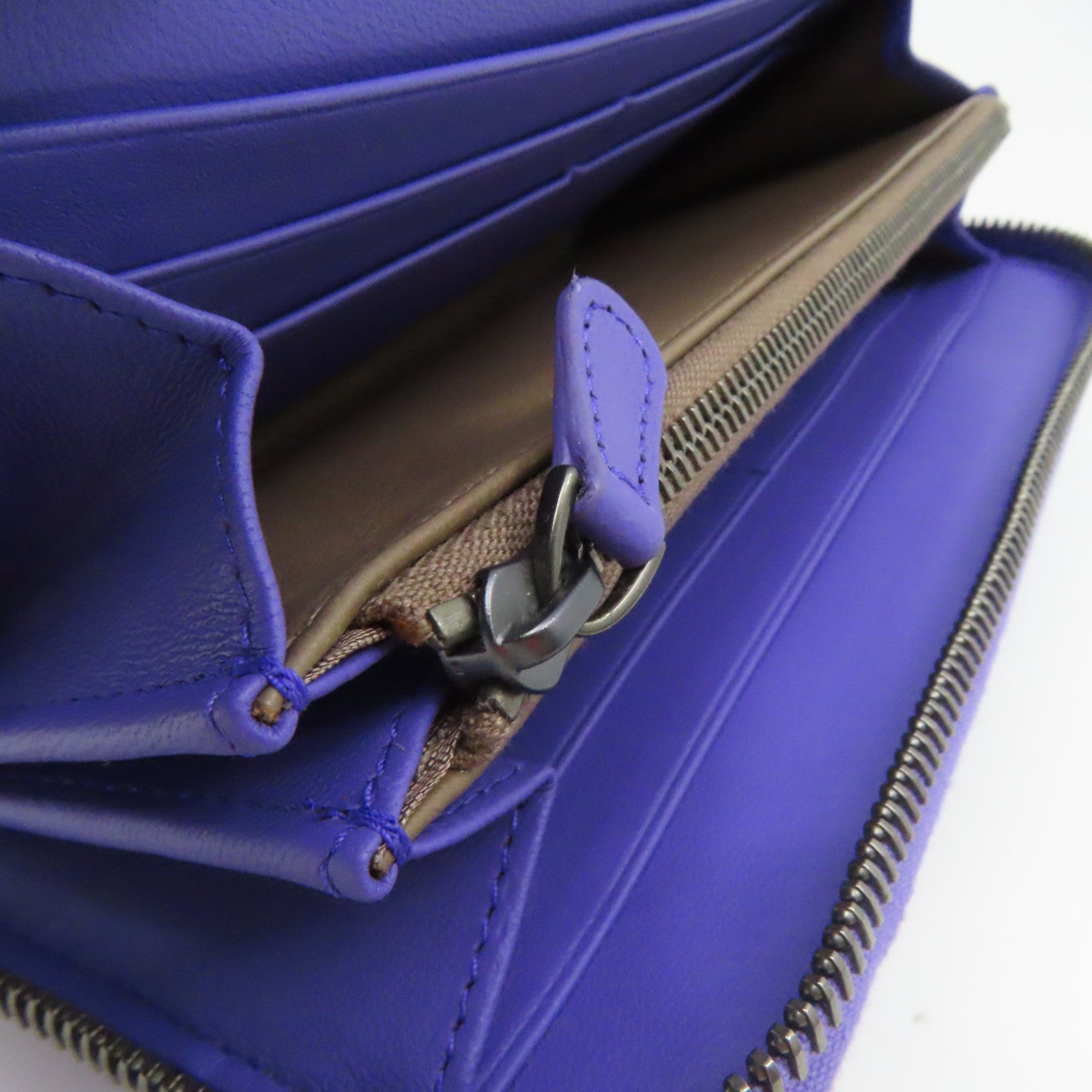 BOTTEGA VENETA 织纹皮革Long Wallet银扣长钱包紫色