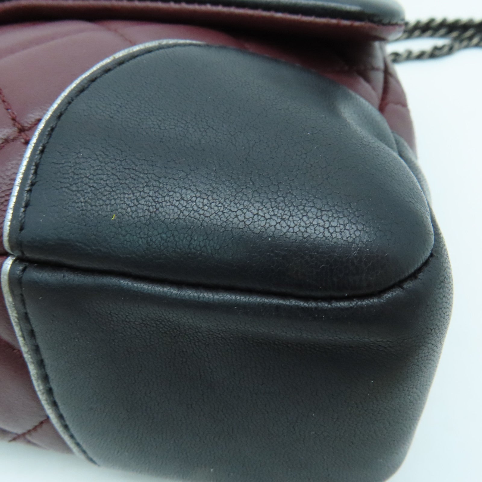 CHANEL diamond lambskin leather Chain Shoulder silver buckle shoulder bag black / maroon