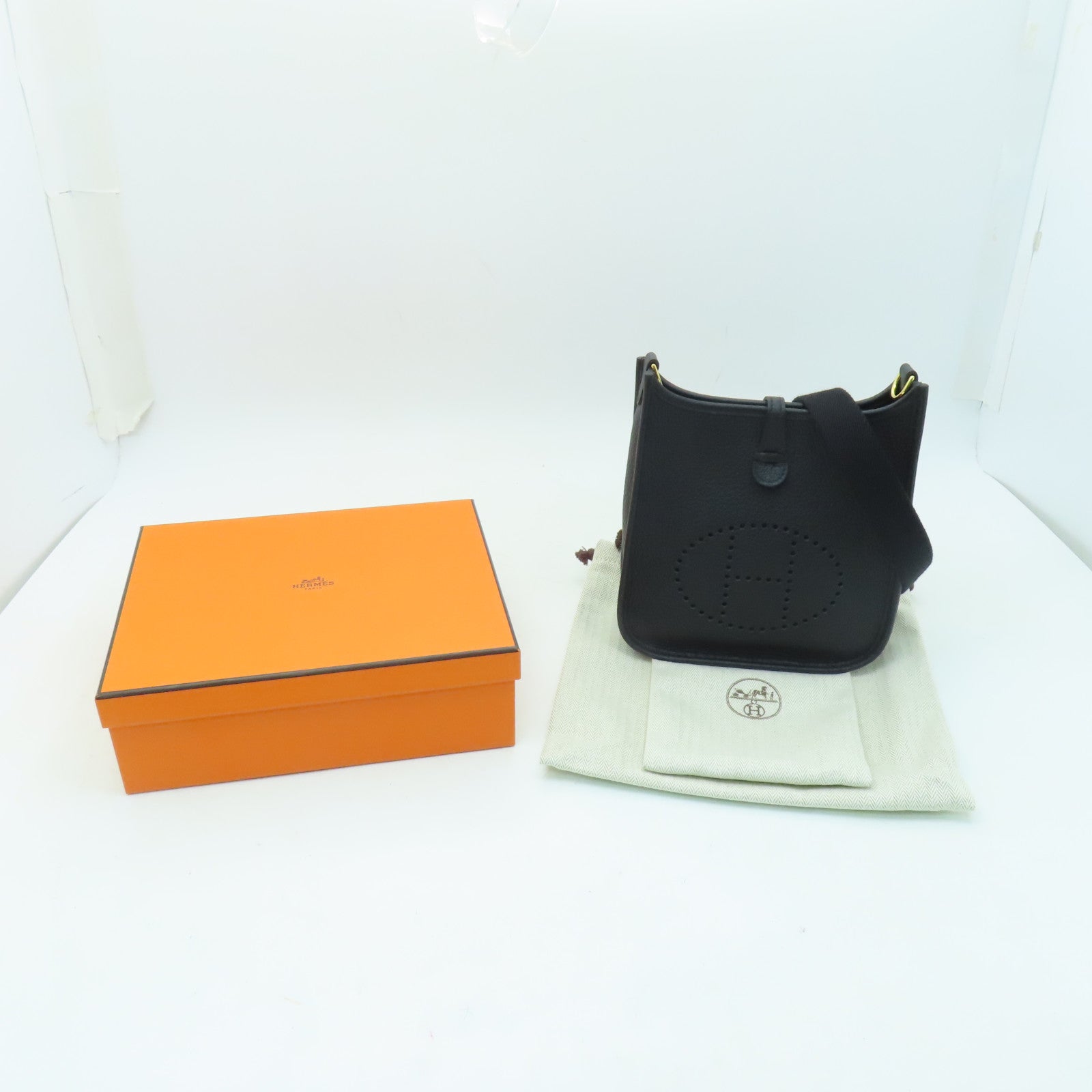 HERMES Clemence皮革Evelyne TPM金扣肩背袋黑色