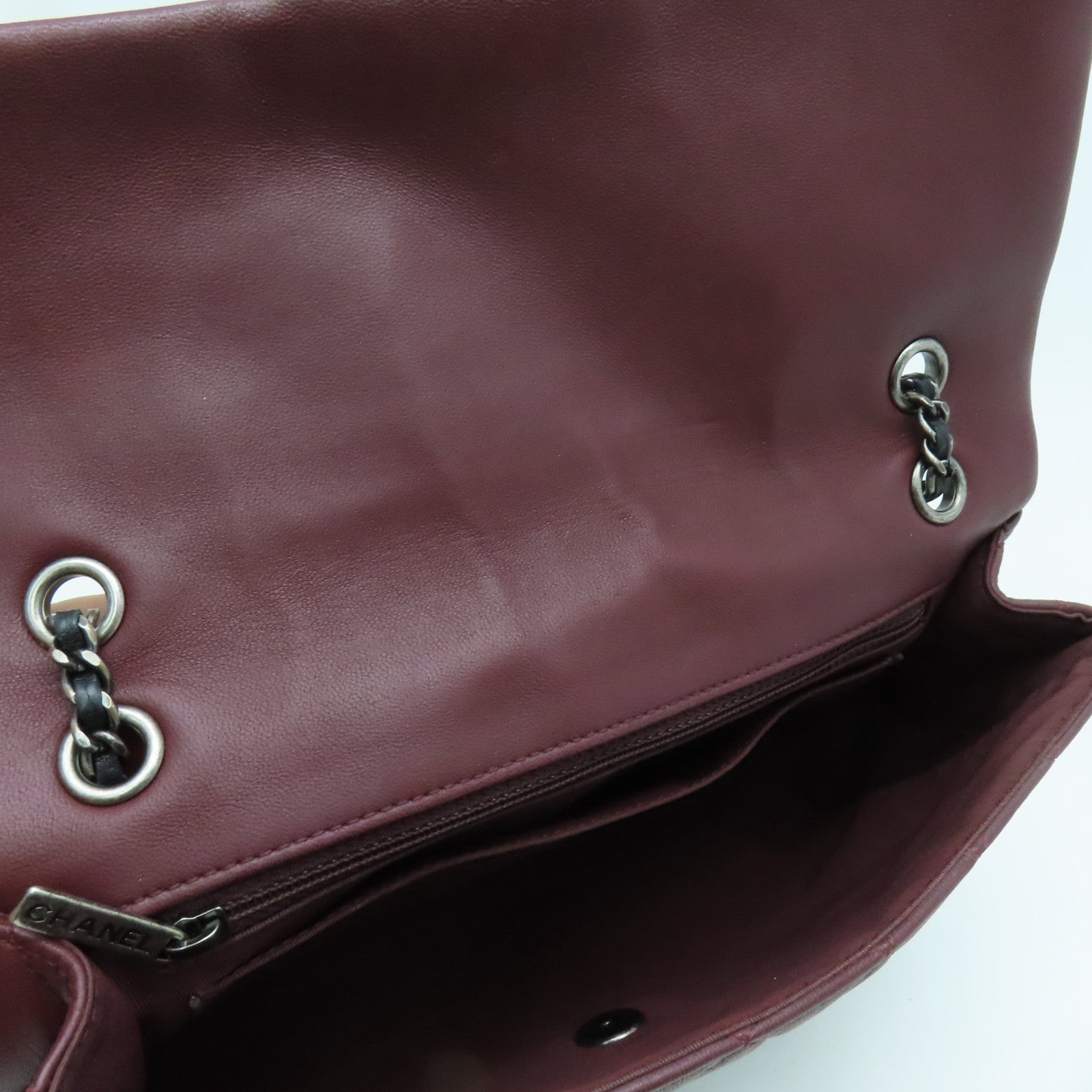 CHANEL diamond lambskin leather Chain Shoulder silver buckle shoulder bag black / maroon