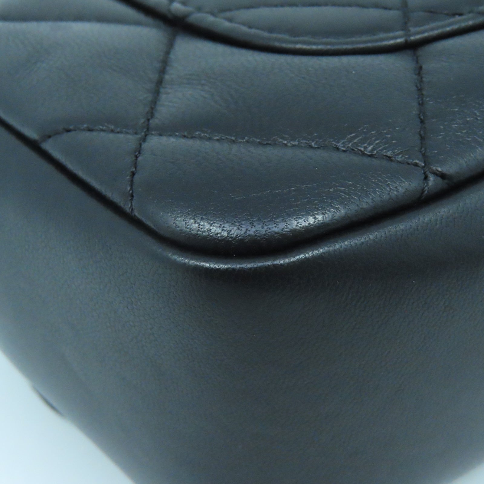 CHANEL rhombic cowhide leather Chain Shoulder Bag gold buckle chain shoulder bag black