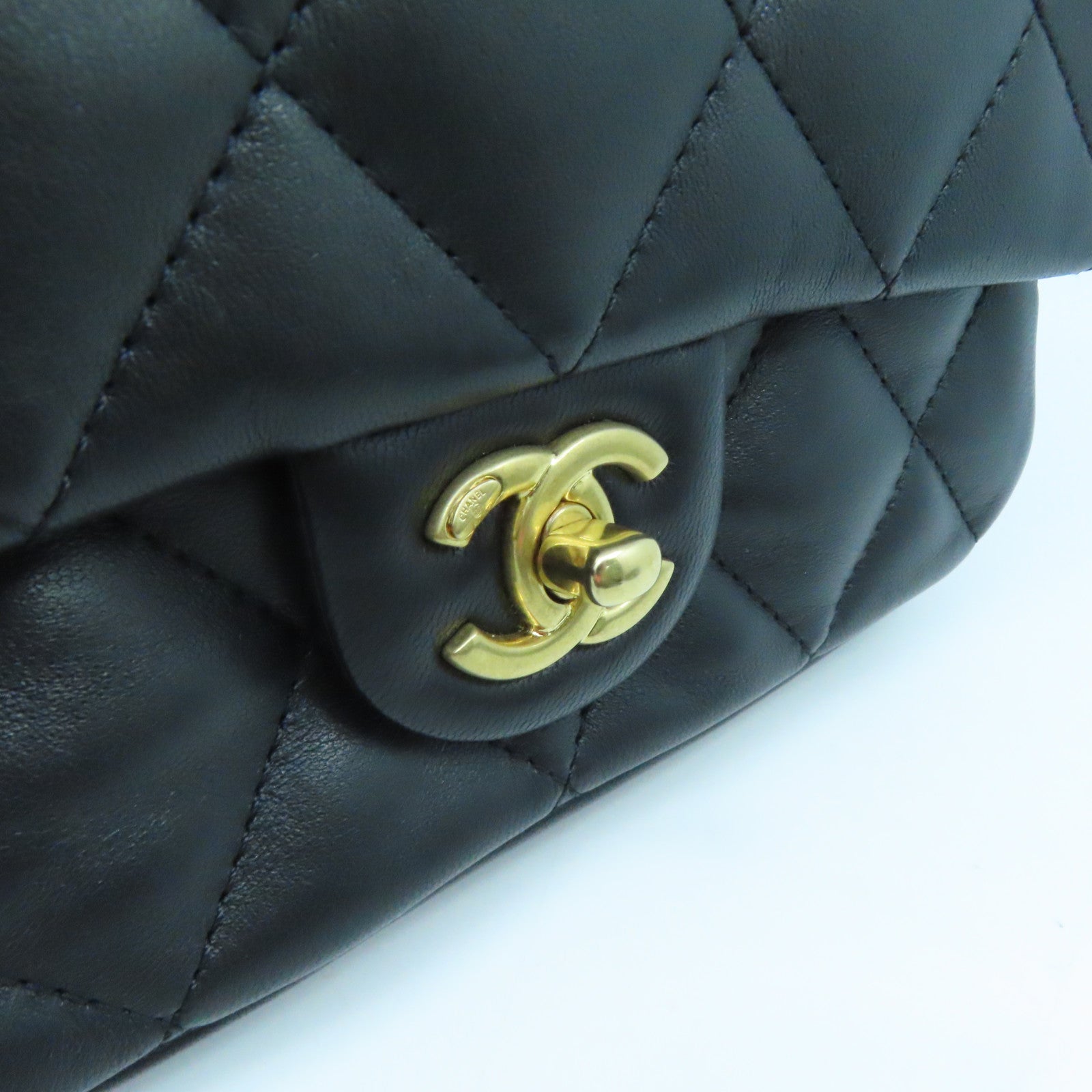 CHANEL rhombic cowhide leather Chain Shoulder Bag gold buckle chain shoulder bag black