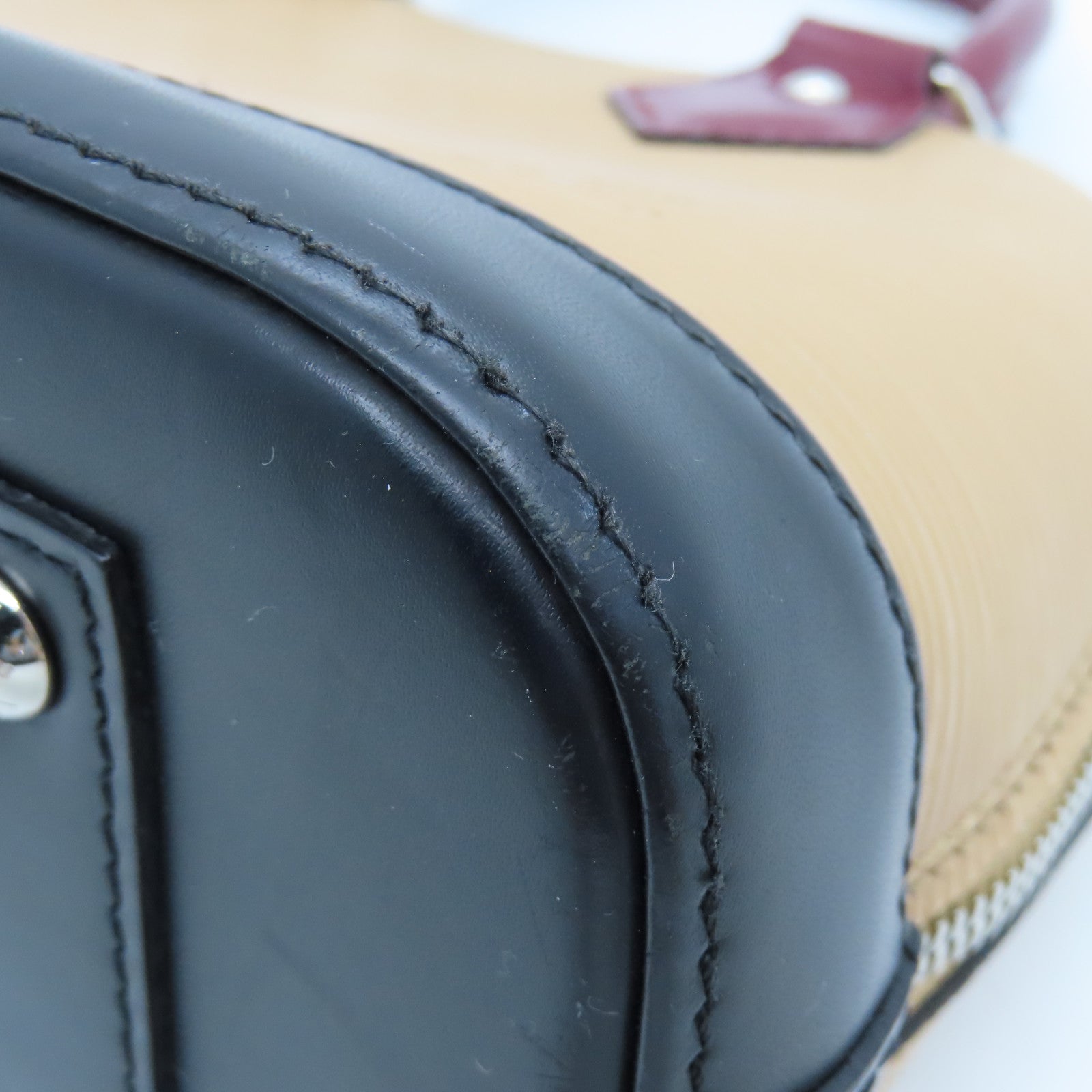 LOUIS VUITTON Epi Alma BB銀扣肩背袋棕色