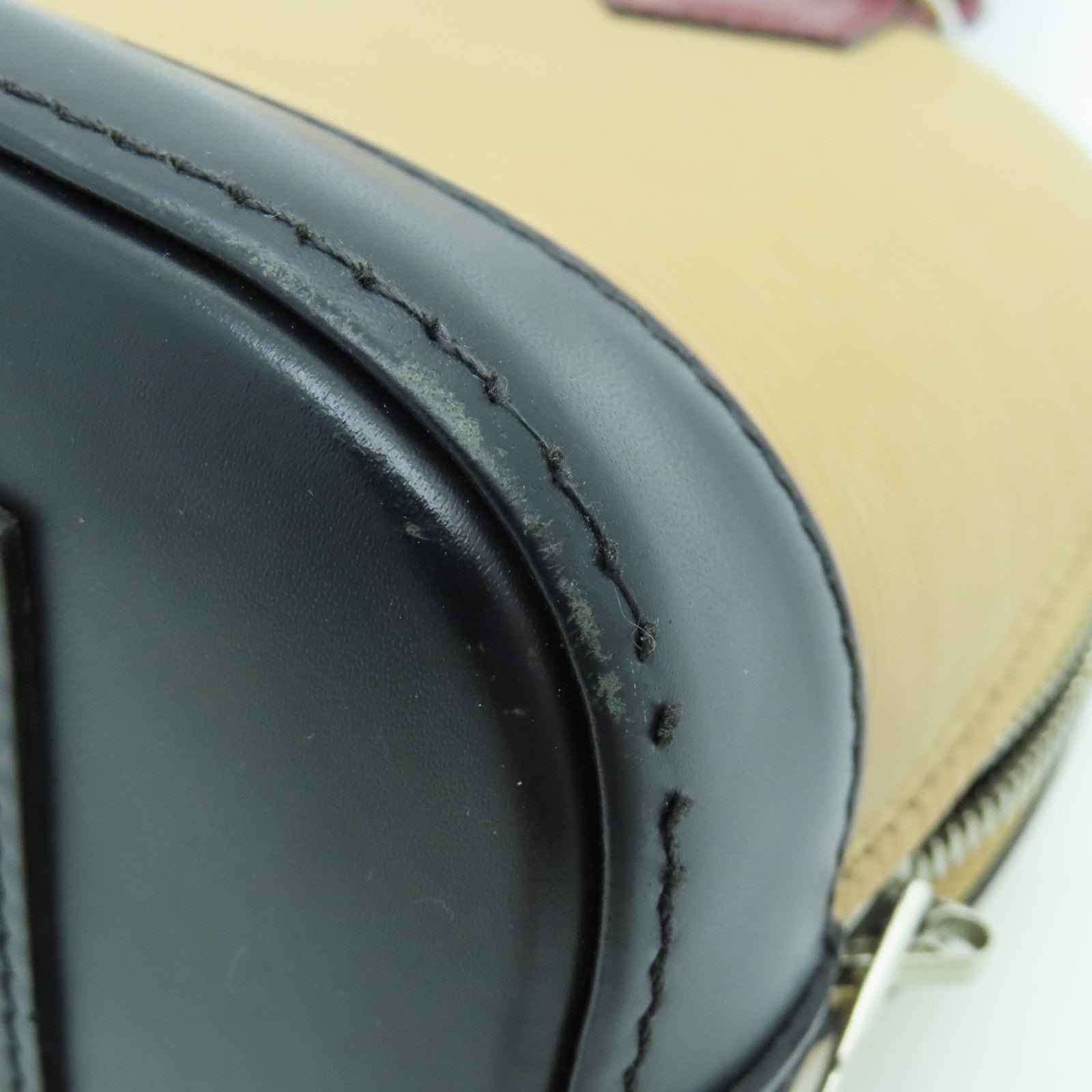 LOUIS VUITTON Epi Alma BB銀扣肩背袋棕色