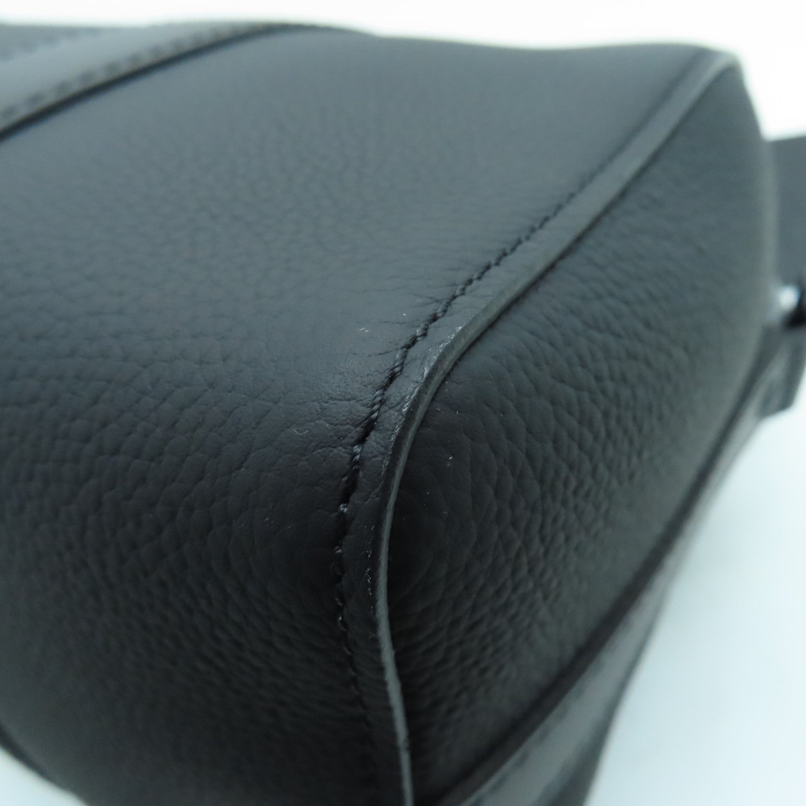 LOUIS VUITTON Aerogram City Keepall肩背袋黑色