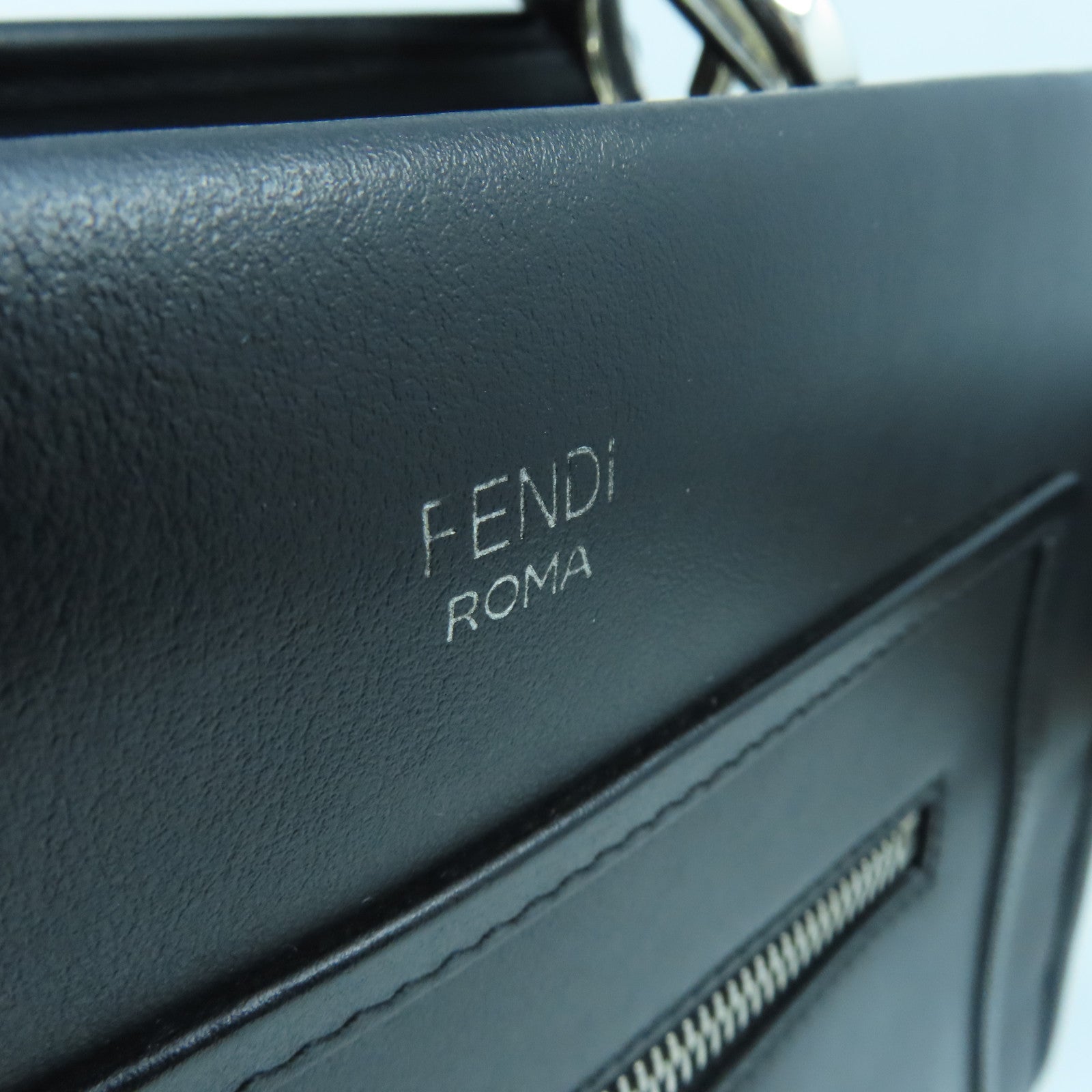 FENDI Cowhide Leather Runaway Gold Buckle/Silver Buckle Handle Shoulder Bag Black
