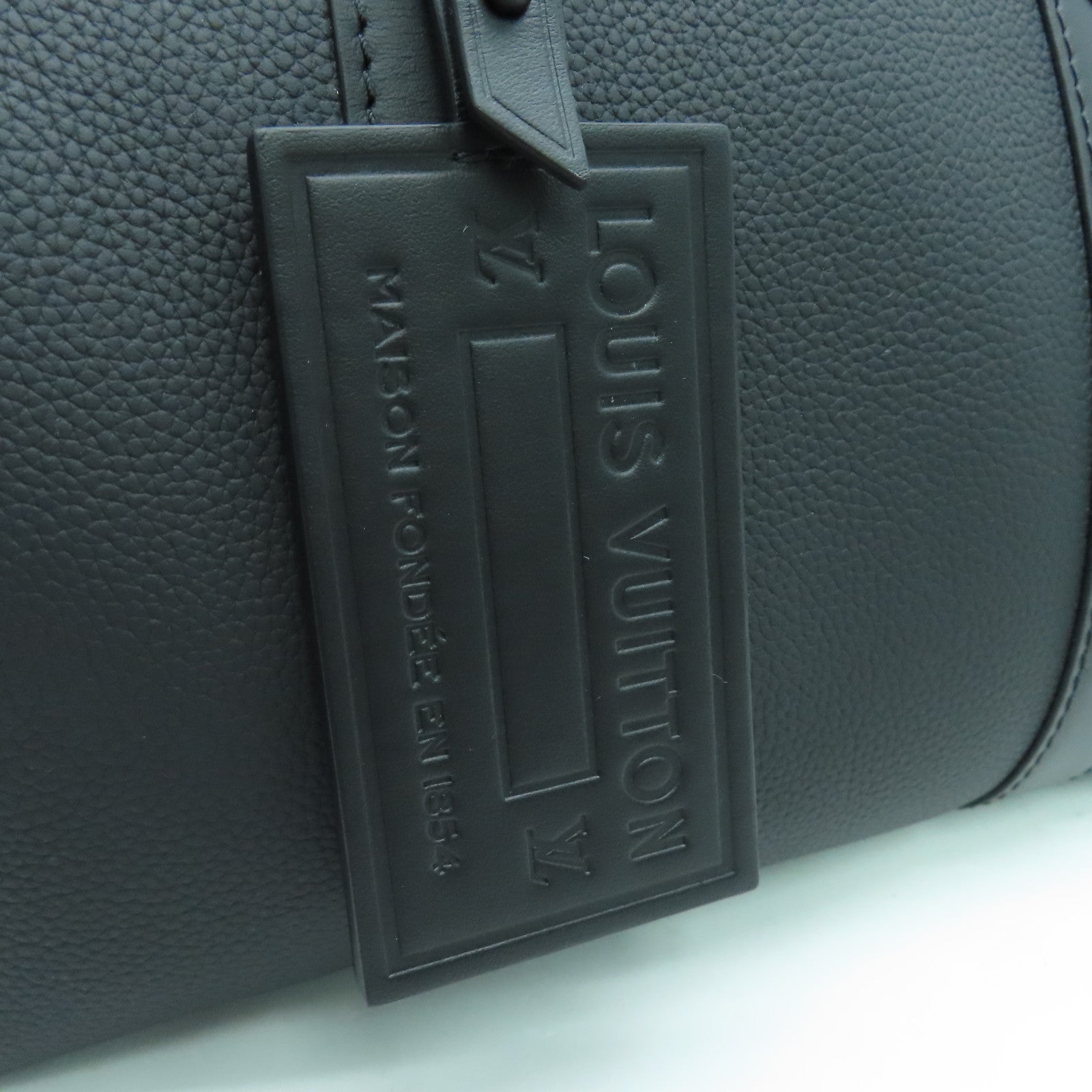 LOUIS VUITTON Aerogram City Keepall肩背袋黑色