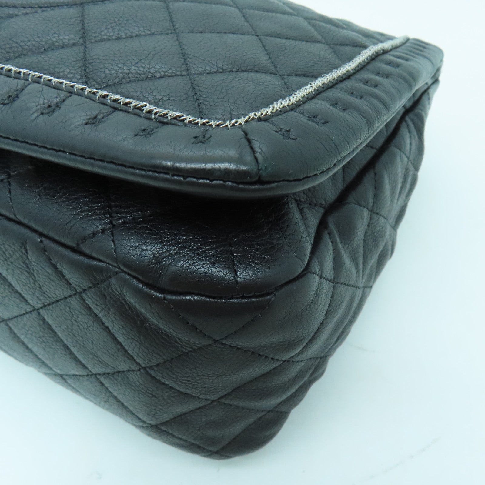 CHANEL 【激減優惠】菱格牛皮皮革Shoulder Bag銀扣肩背袋黑色