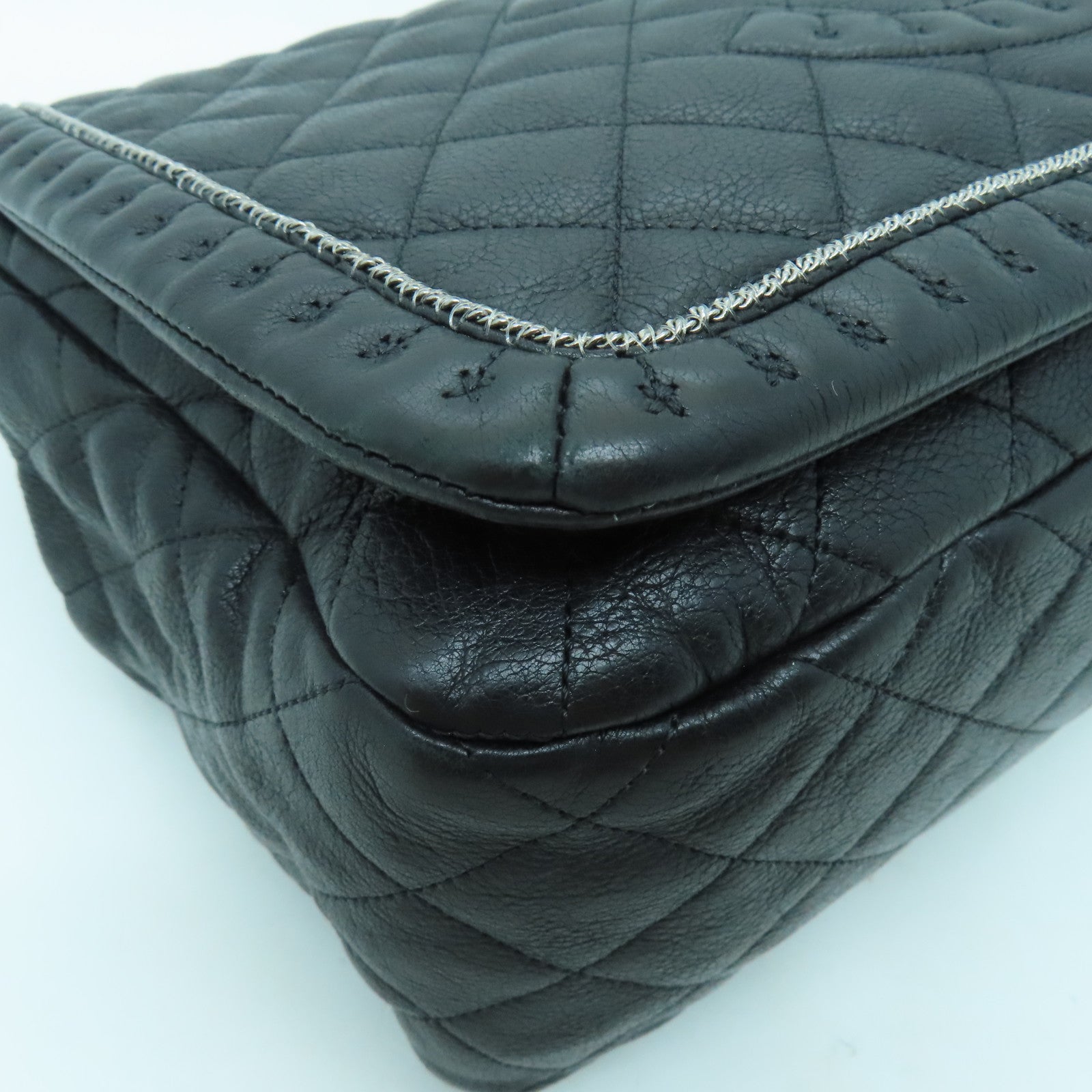 CHANEL 【激減優惠】菱格牛皮皮革Shoulder Bag銀扣肩背袋黑色