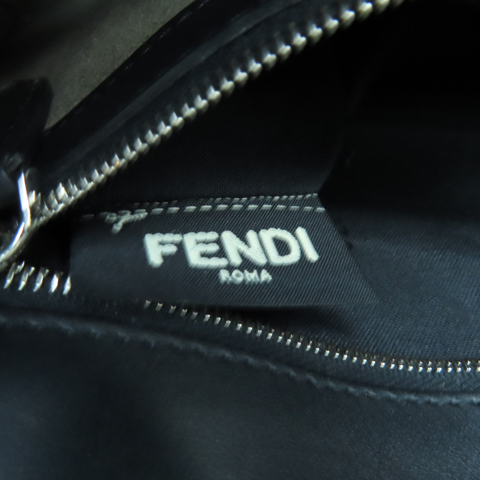 FENDI Cowhide Leather Runaway Gold Buckle/Silver Buckle Handle Shoulder Bag Black