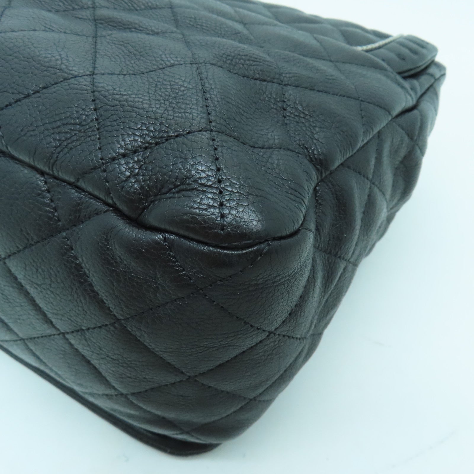 CHANEL 【激減優惠】菱格牛皮皮革Shoulder Bag銀扣肩背袋黑色