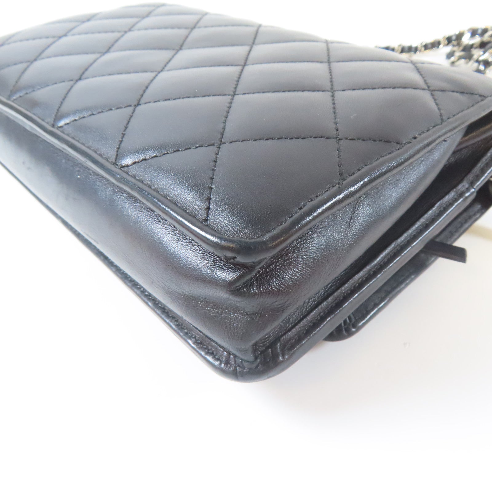 CHANEL 菱格牛皮皮革Cambon Wallet On Chain銀扣鏈帶肩背袋黑色