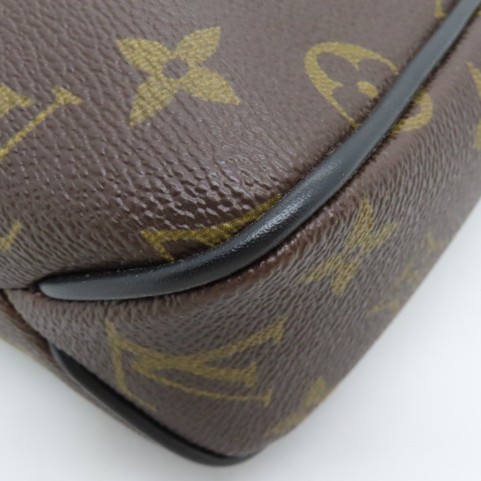 LOUIS VUITTON Monogram District PM銀扣肩背袋棕色