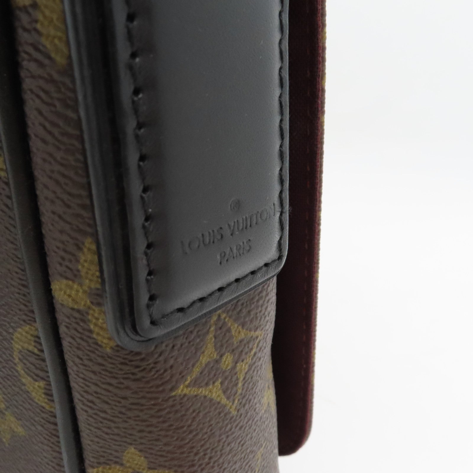 LOUIS VUITTON Monogram District PM銀扣肩背袋棕色