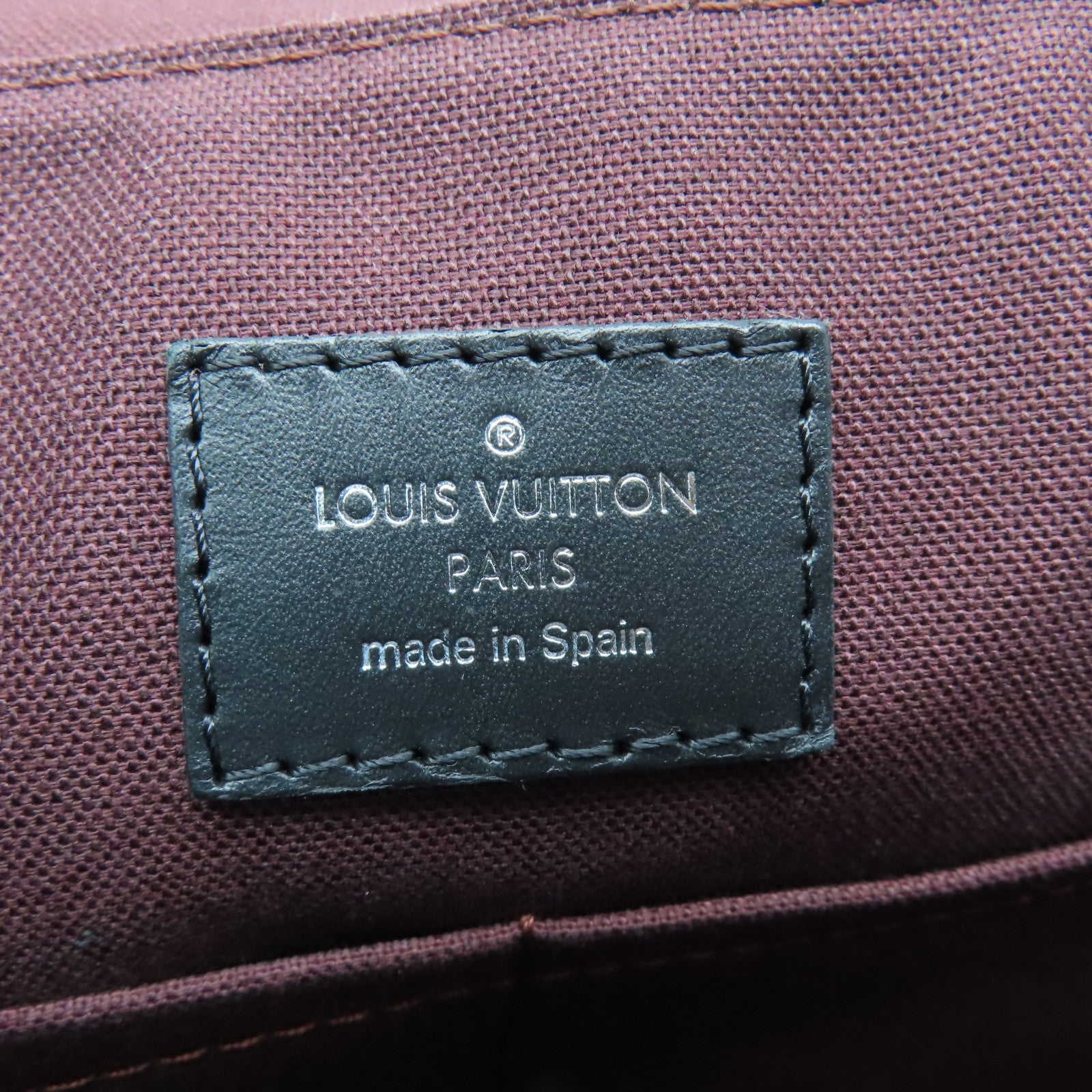 LOUIS VUITTON Monogram District PM銀扣肩背袋棕色