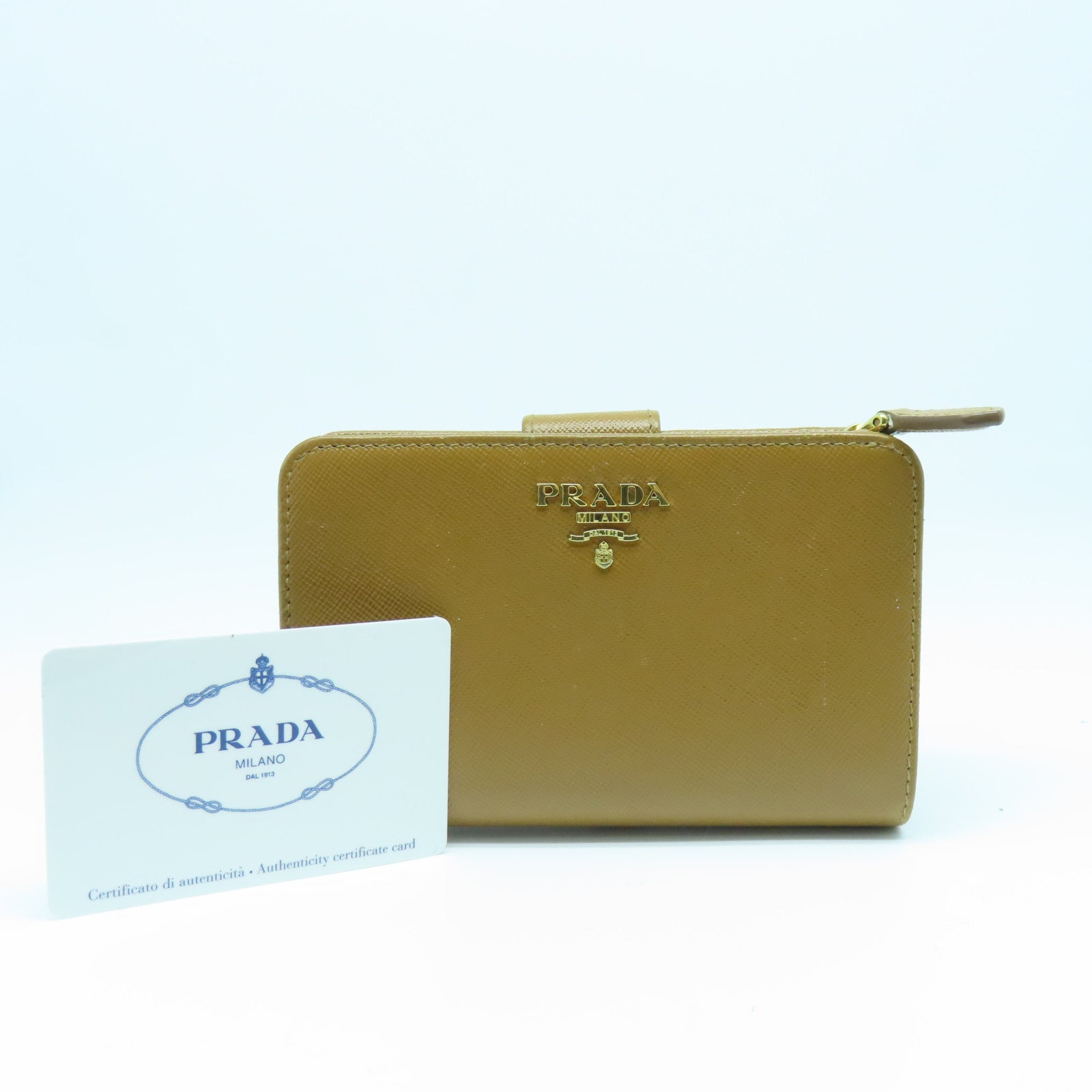 PRADA 牛皮皮革Wallet金扣钱包棕色