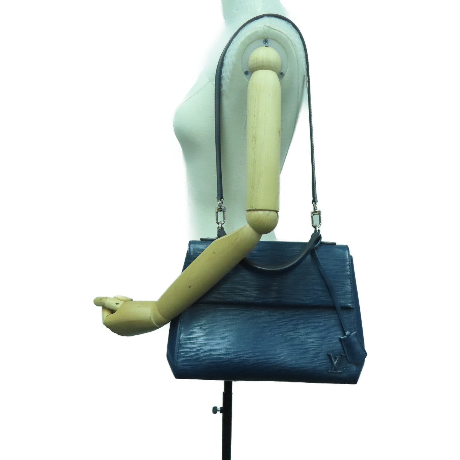 LOUIS VUITTON [Sharp Discount] Epi Cluny MM Silver Buckle Chain Shoulder Bag Blue
