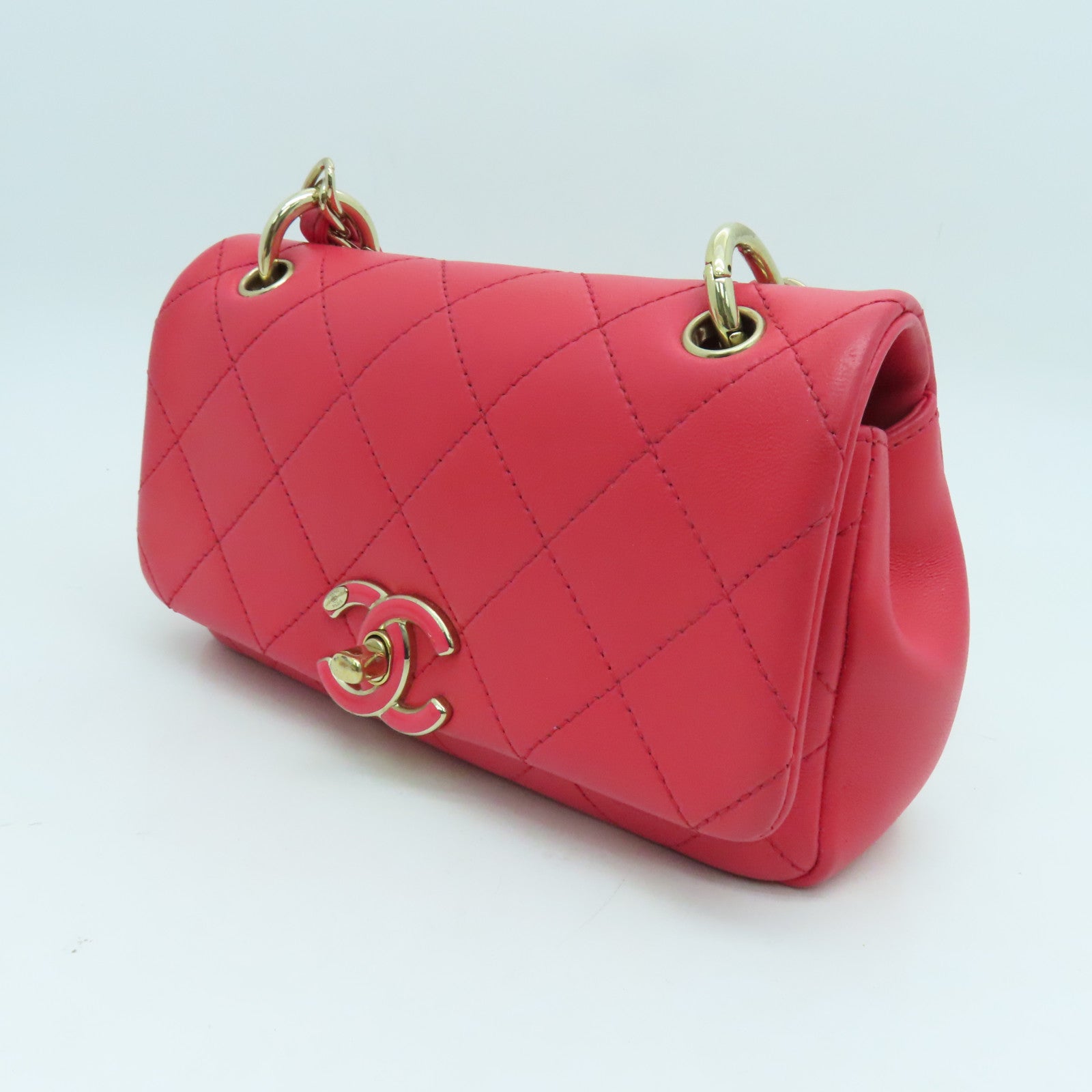 CHANEL 菱格牛皮皮革Chain Shoulder金扣肩背袋红色