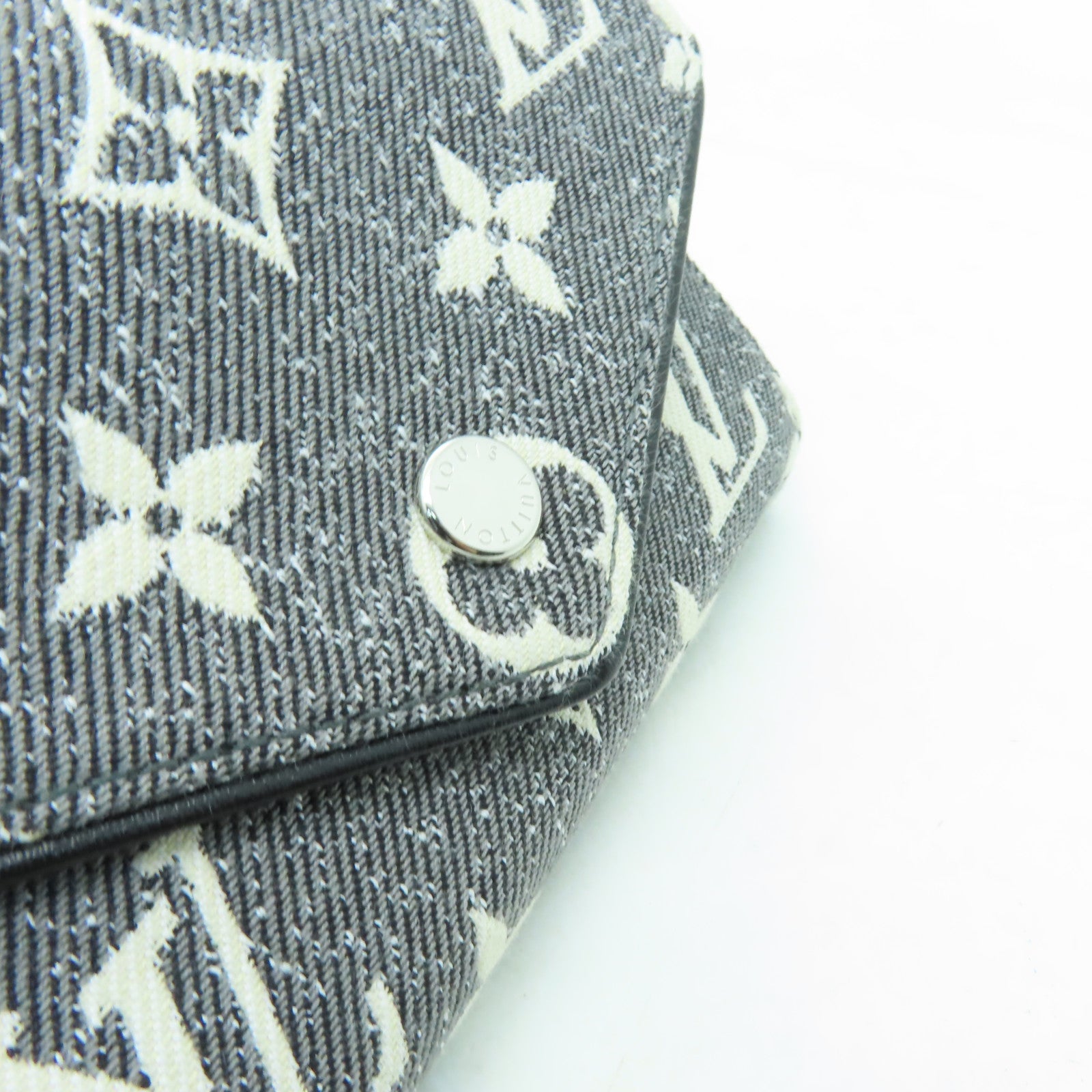 LOUIS VUITTON Monogram Jacquard Denim/皮革Victorine Wallet銀扣錢包灰色