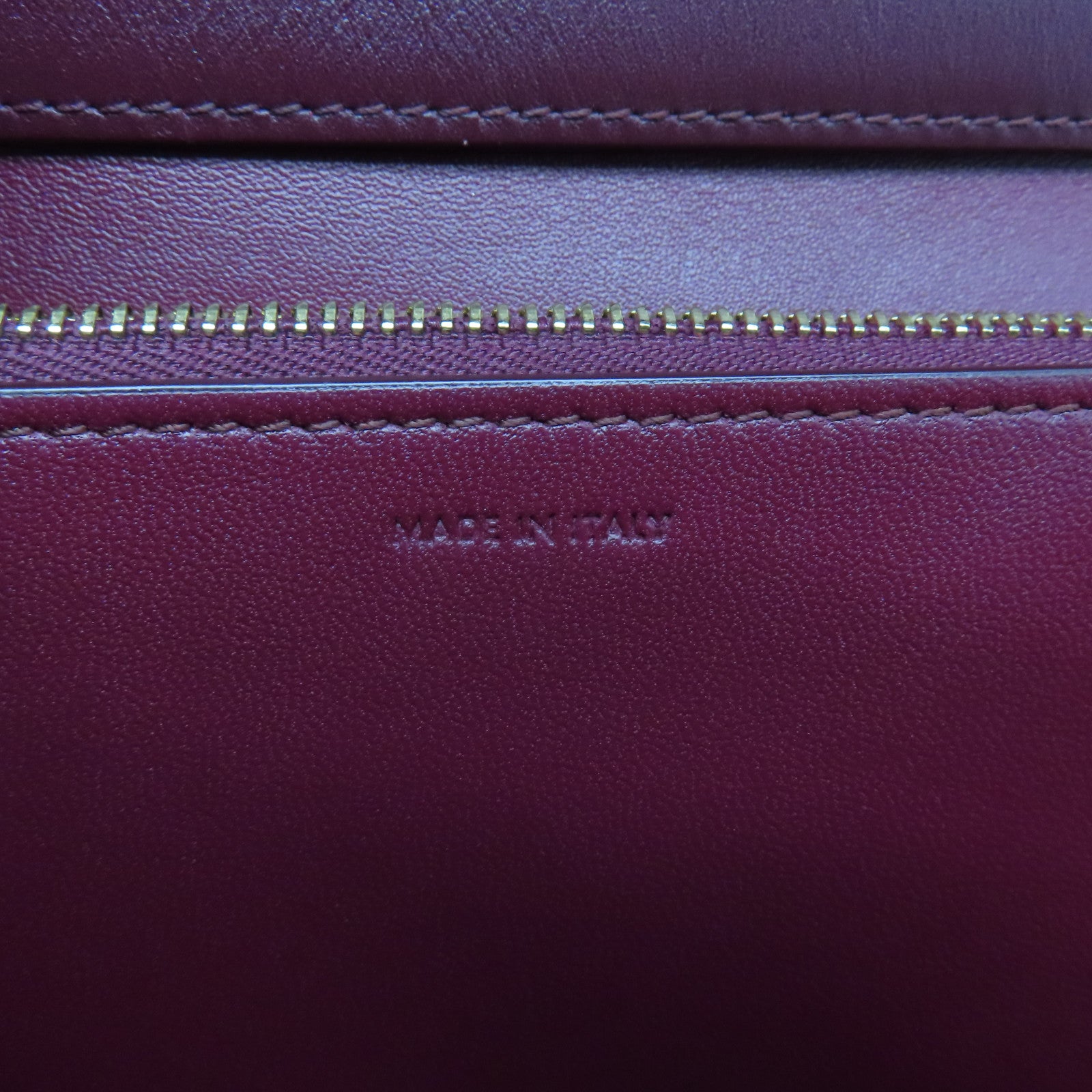 CELINE 牛皮皮革Classic Box金扣肩背袋酒紅色