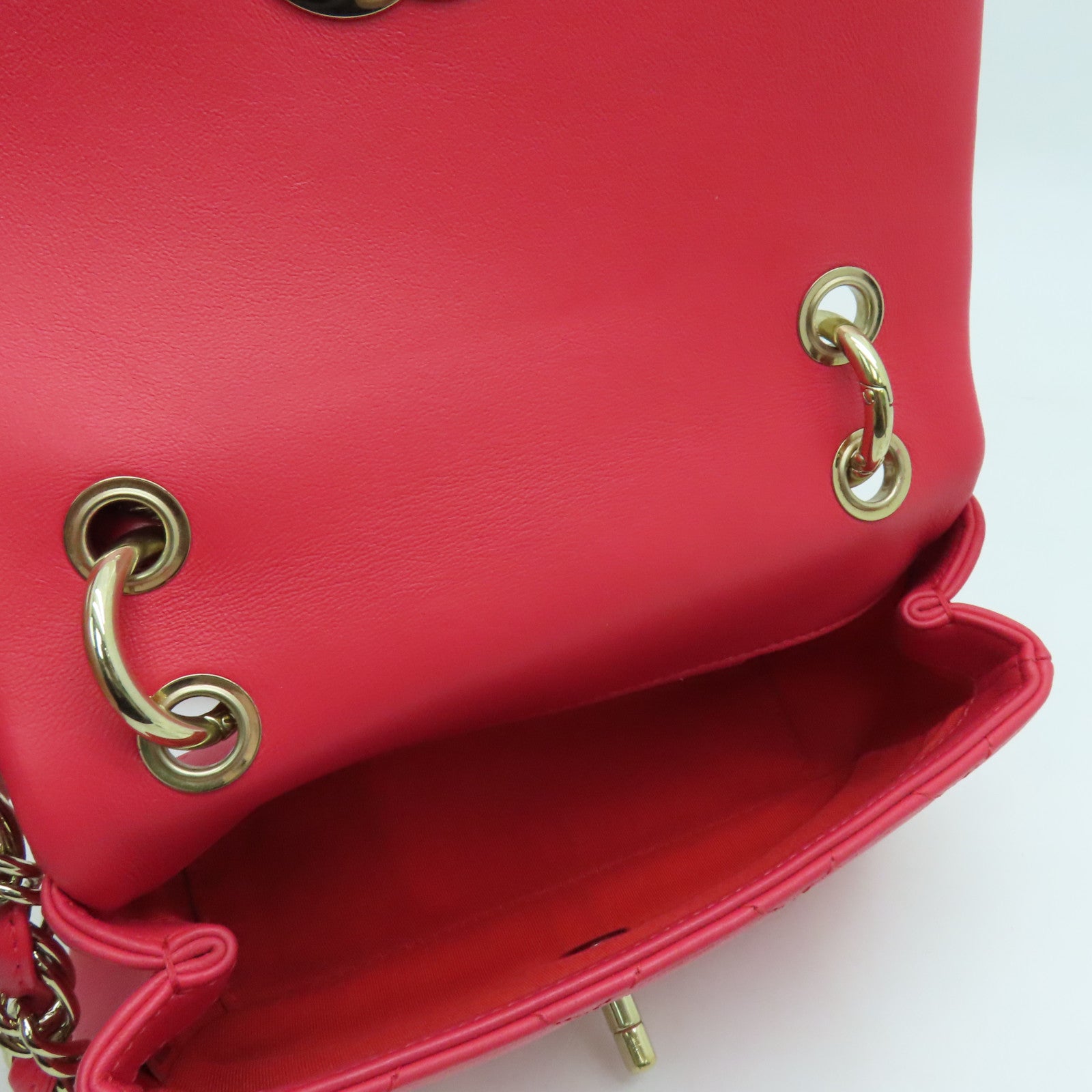 CHANEL 菱格牛皮皮革Chain Shoulder金扣肩背袋红色