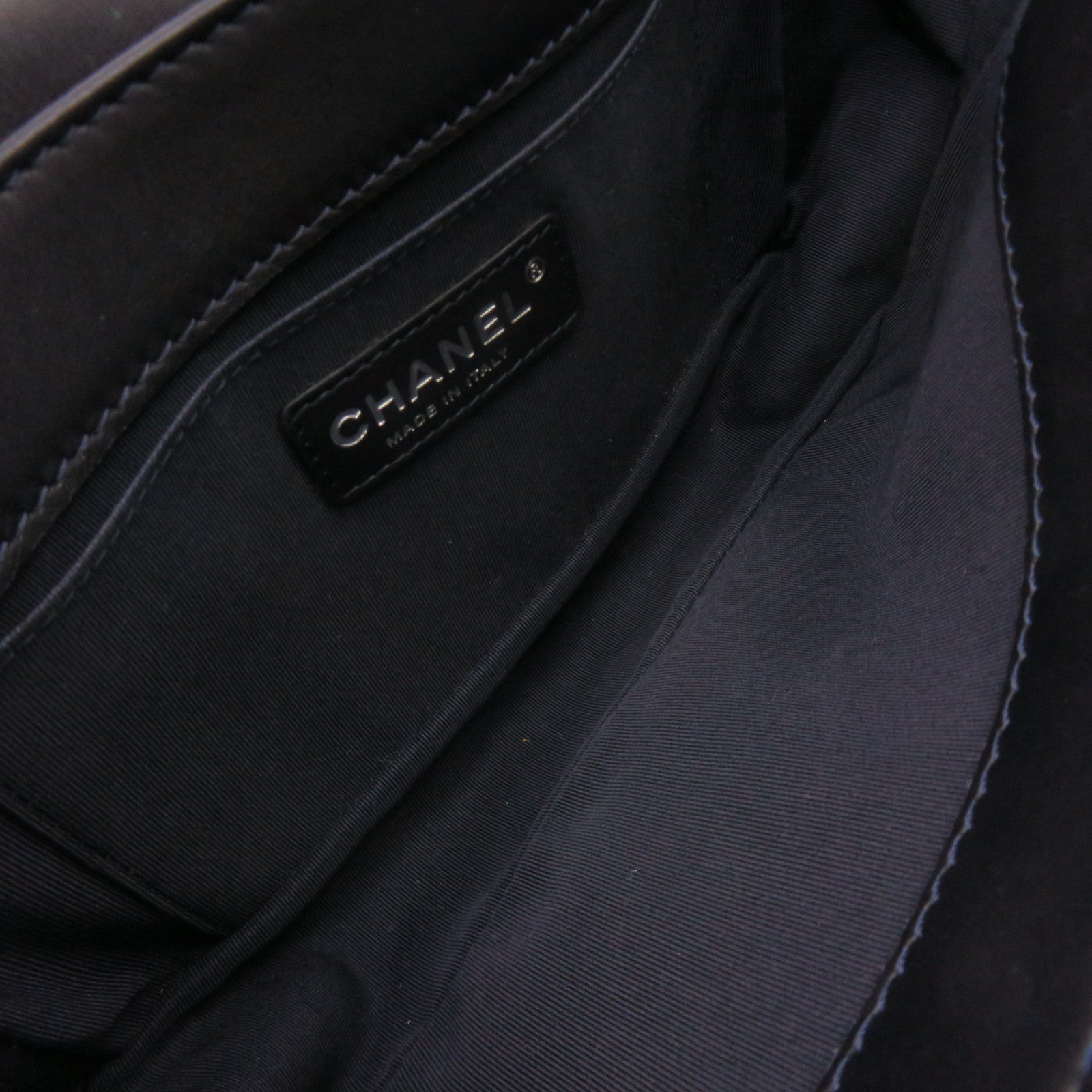 CHANEL 【激減優惠】菱格漆皮皮革Boy Chanel Chain Shoulder Bag銀扣鏈帶肩背袋寶藍色